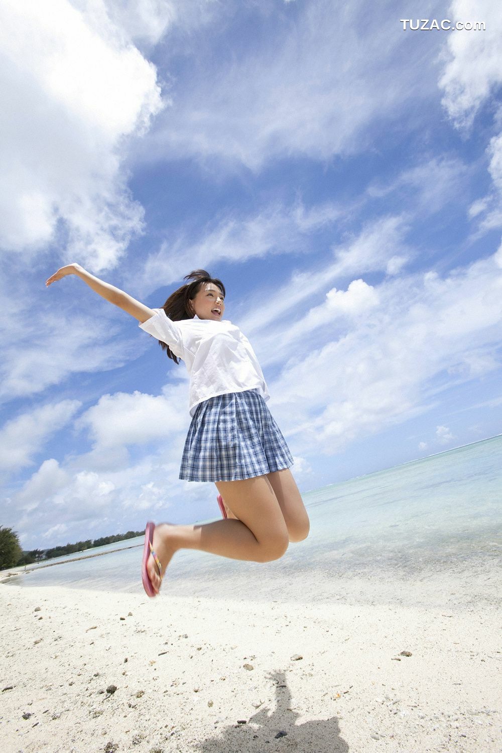 YS Web_篠崎愛《らぶたんと夏休み》写真集 Vol.413[108P]