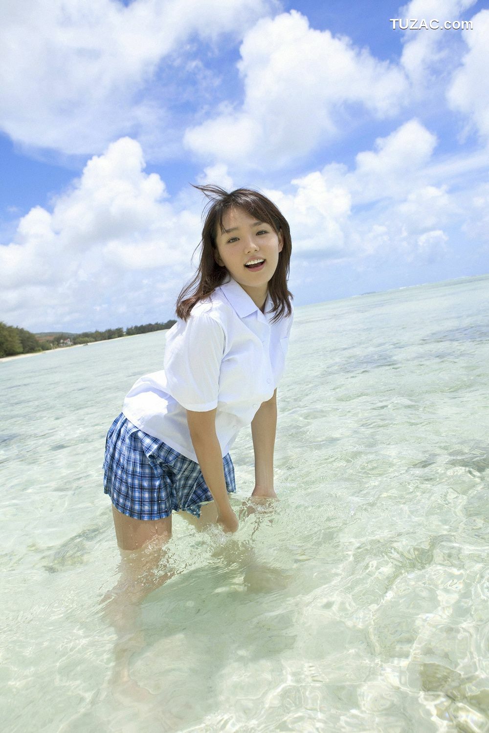 YS Web_篠崎愛《らぶたんと夏休み》写真集 Vol.413[108P]