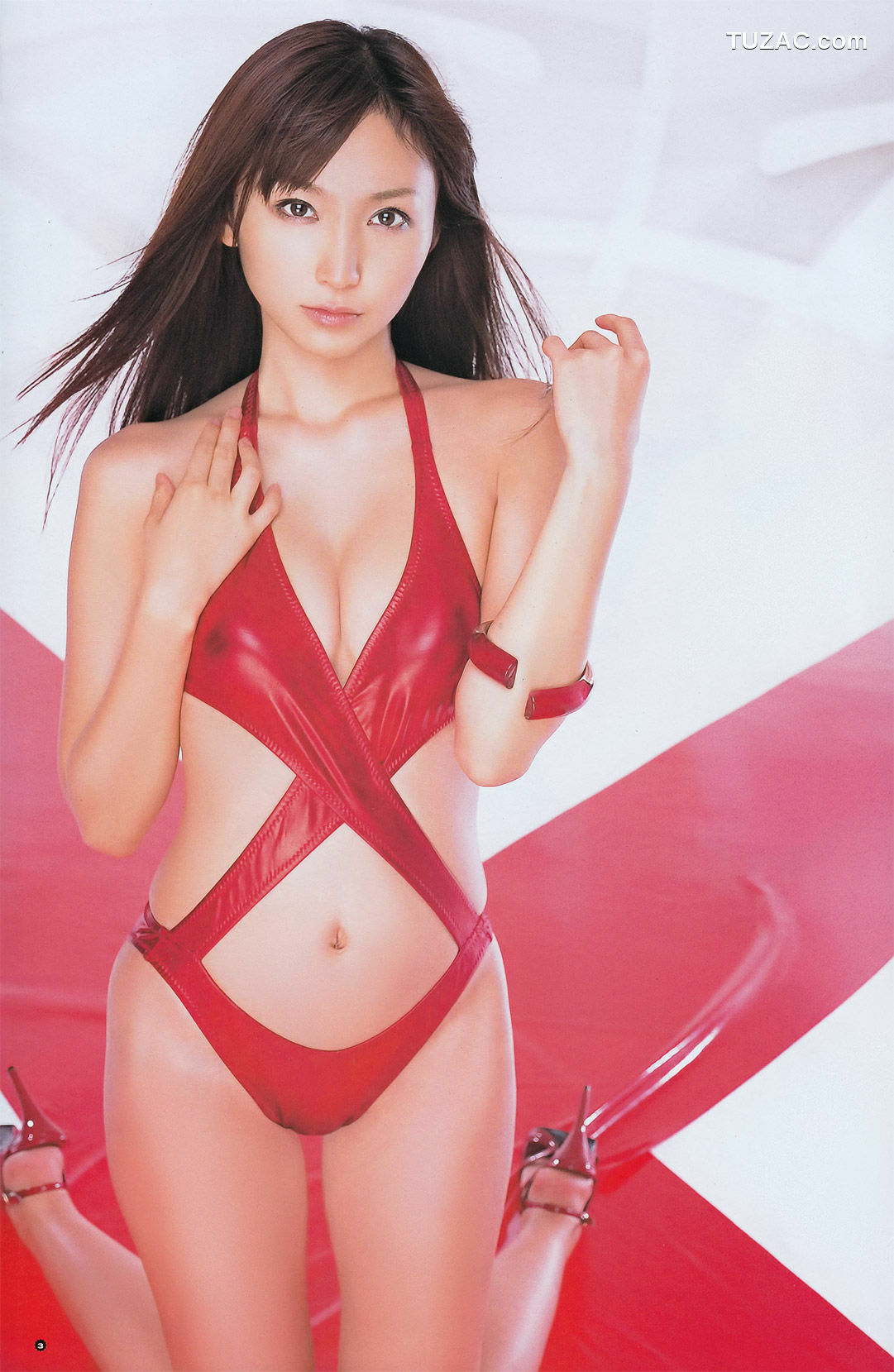 Young Gangan杂志写真_ 高城亜樹 吉木りさ 高嶋香帆 2011年No.21 写真杂志[22P]
