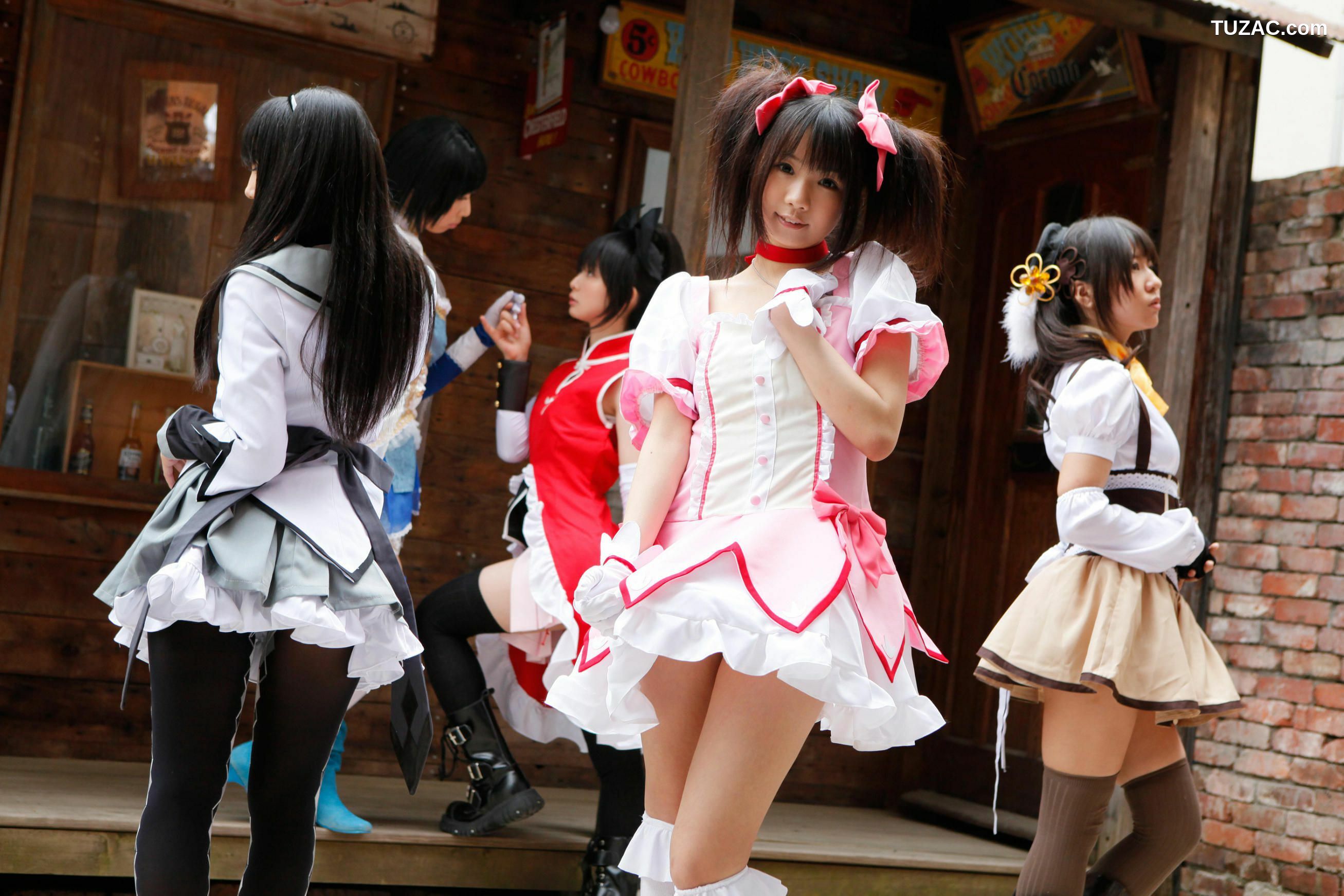日本CosPlay_れんふりーど&amp;うしじまいい肉&amp;つくし&amp;ぷで&amp;★みーや★ 《魔法少女まどか☆マギカ》  写真集[105P]