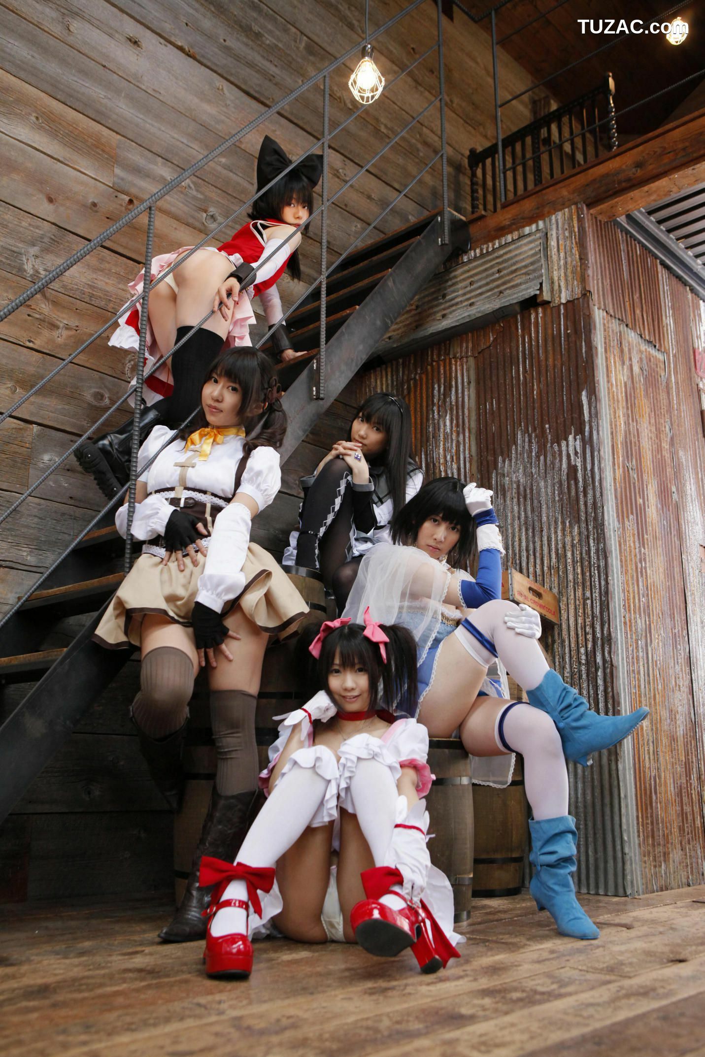 日本CosPlay_れんふりーど&amp;うしじまいい肉&amp;つくし&amp;ぷで&amp;★みーや★ 《魔法少女まどか☆マギカ》  写真集[105P]