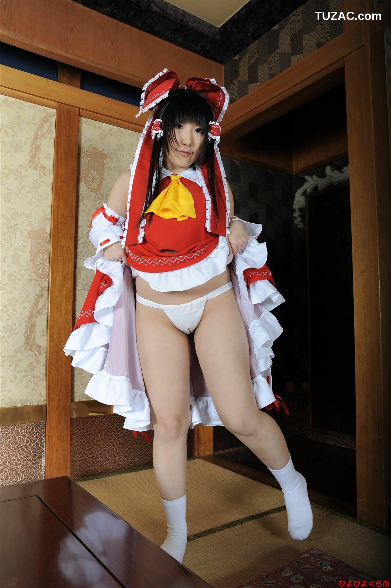 日本CosPlay_丹雫ひよ《東方Project》博麗霊夢  写真集[100P]