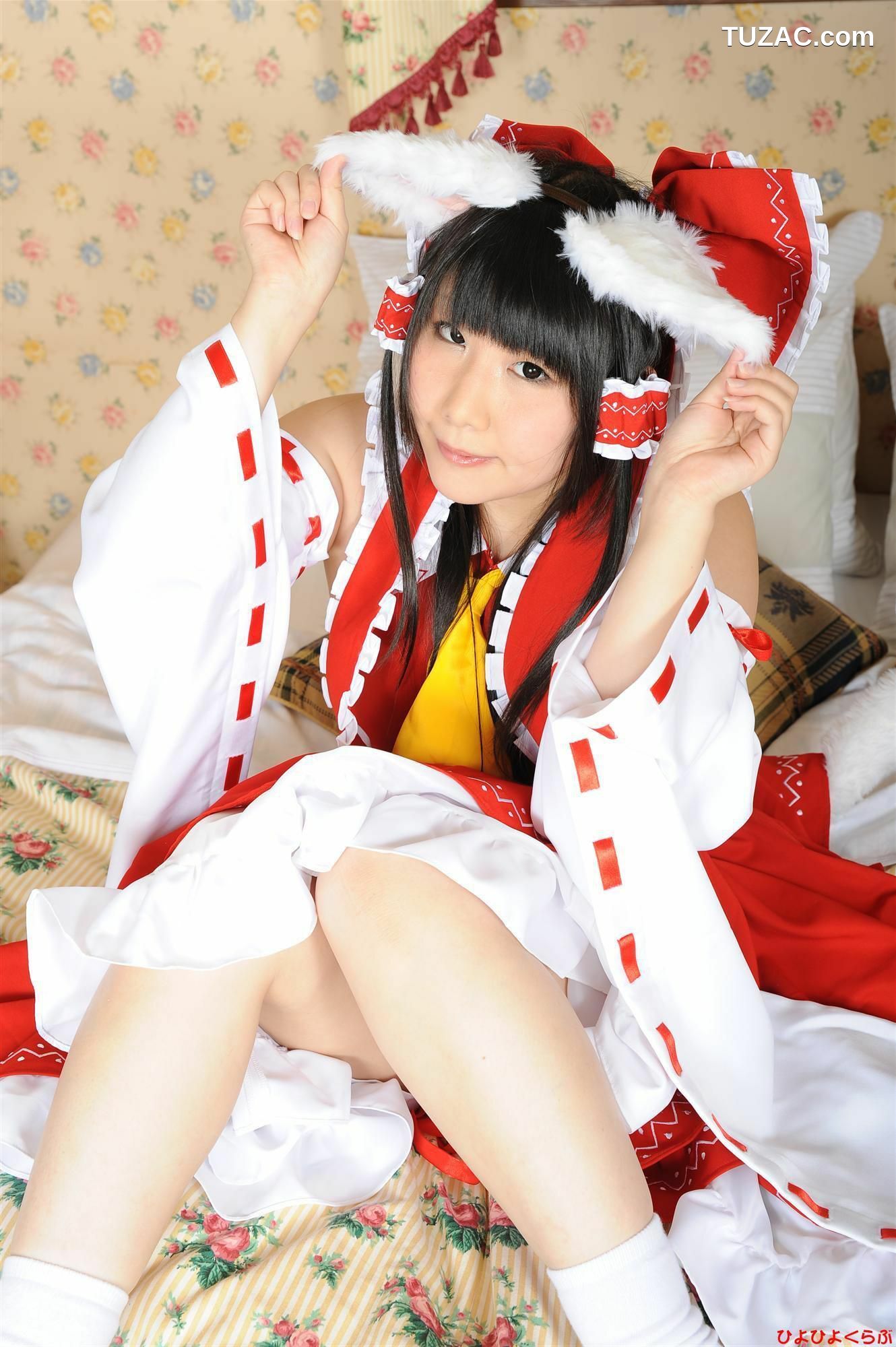 日本CosPlay_丹雫ひよ《東方Project》博麗霊夢  写真集[100P]