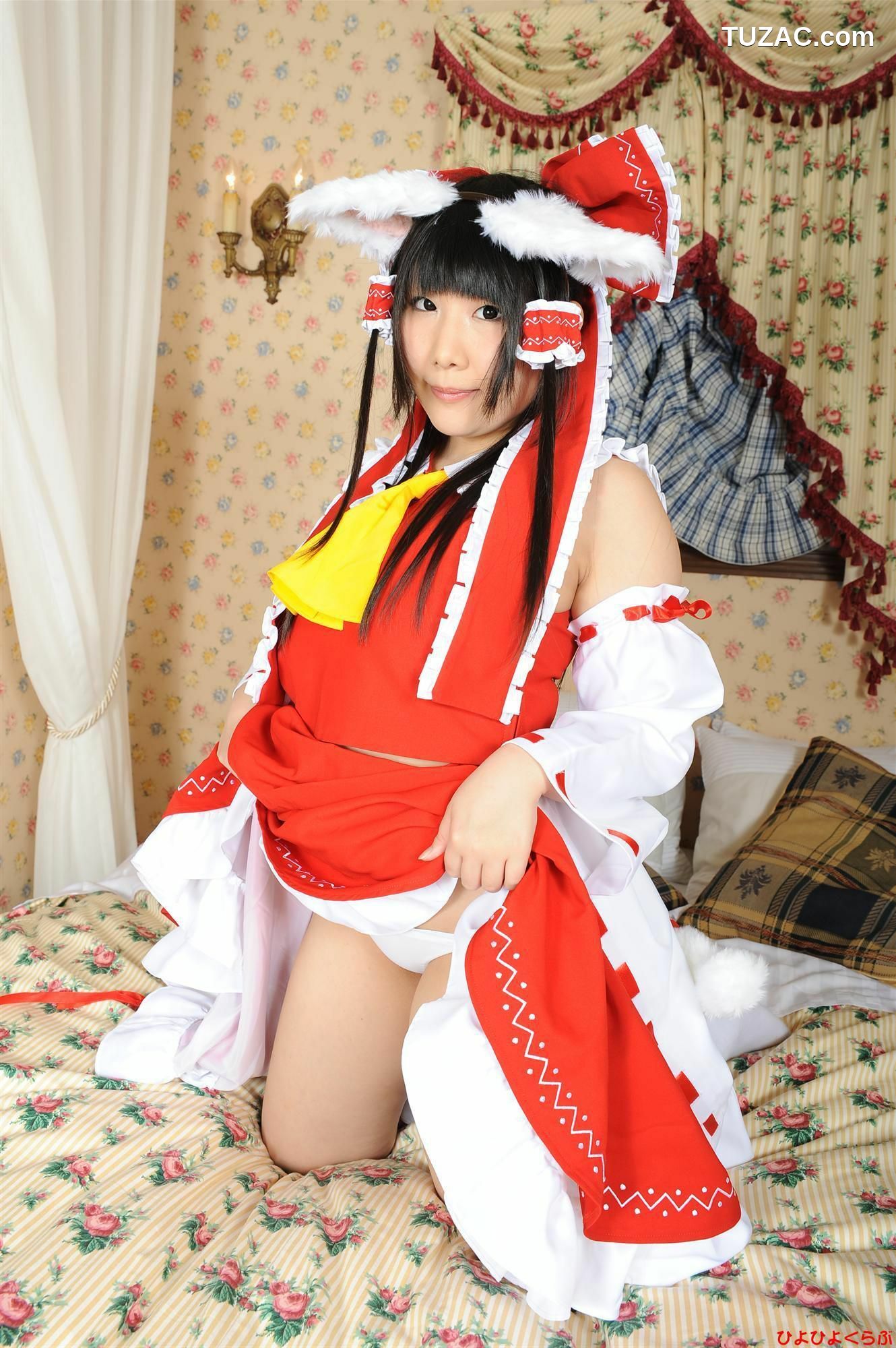日本CosPlay_丹雫ひよ《東方Project》博麗霊夢  写真集[100P]