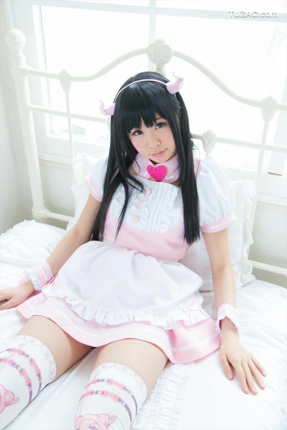 日本CosPlay_五木昶 (五木あきら) 《Maid(メイド) + School Girl(女子校生)》 写真集