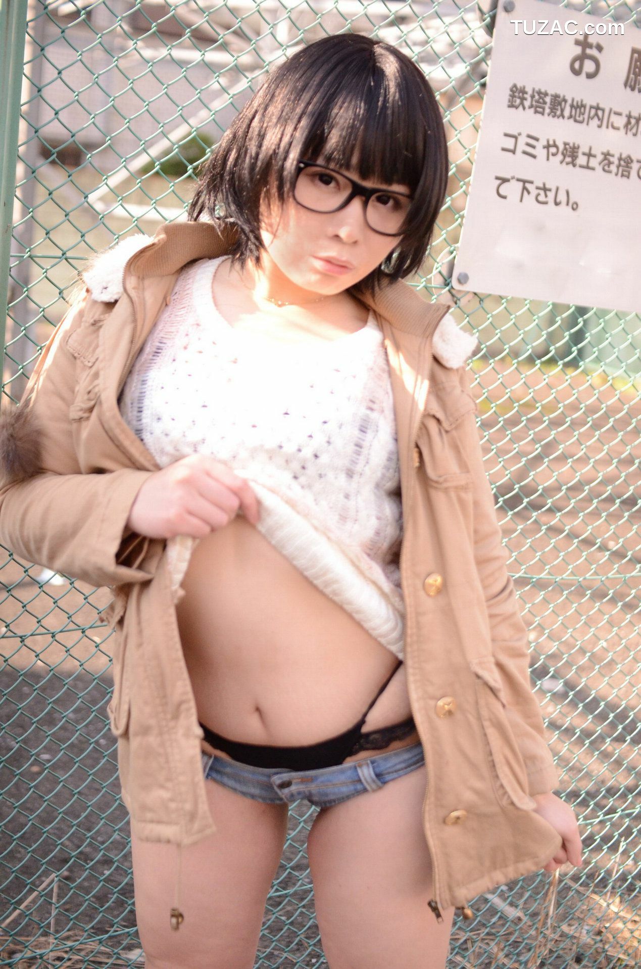 日本CosPlay_岡田ゆい (Okada Yui) [どてちん販売所] 写真集[100P]