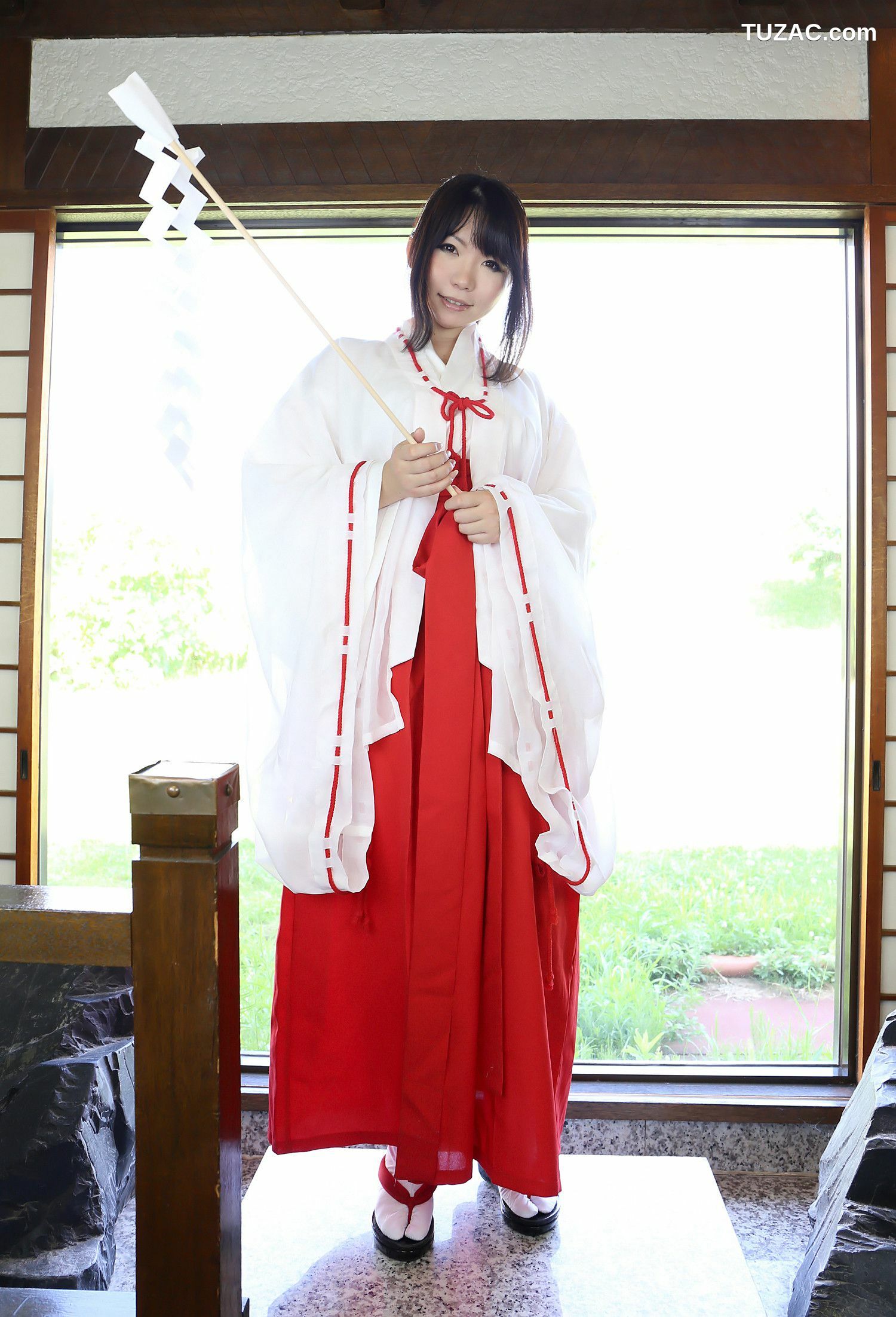 日本CosPlay_日暮りん(日暮玲) 巫女 写真集[100P]