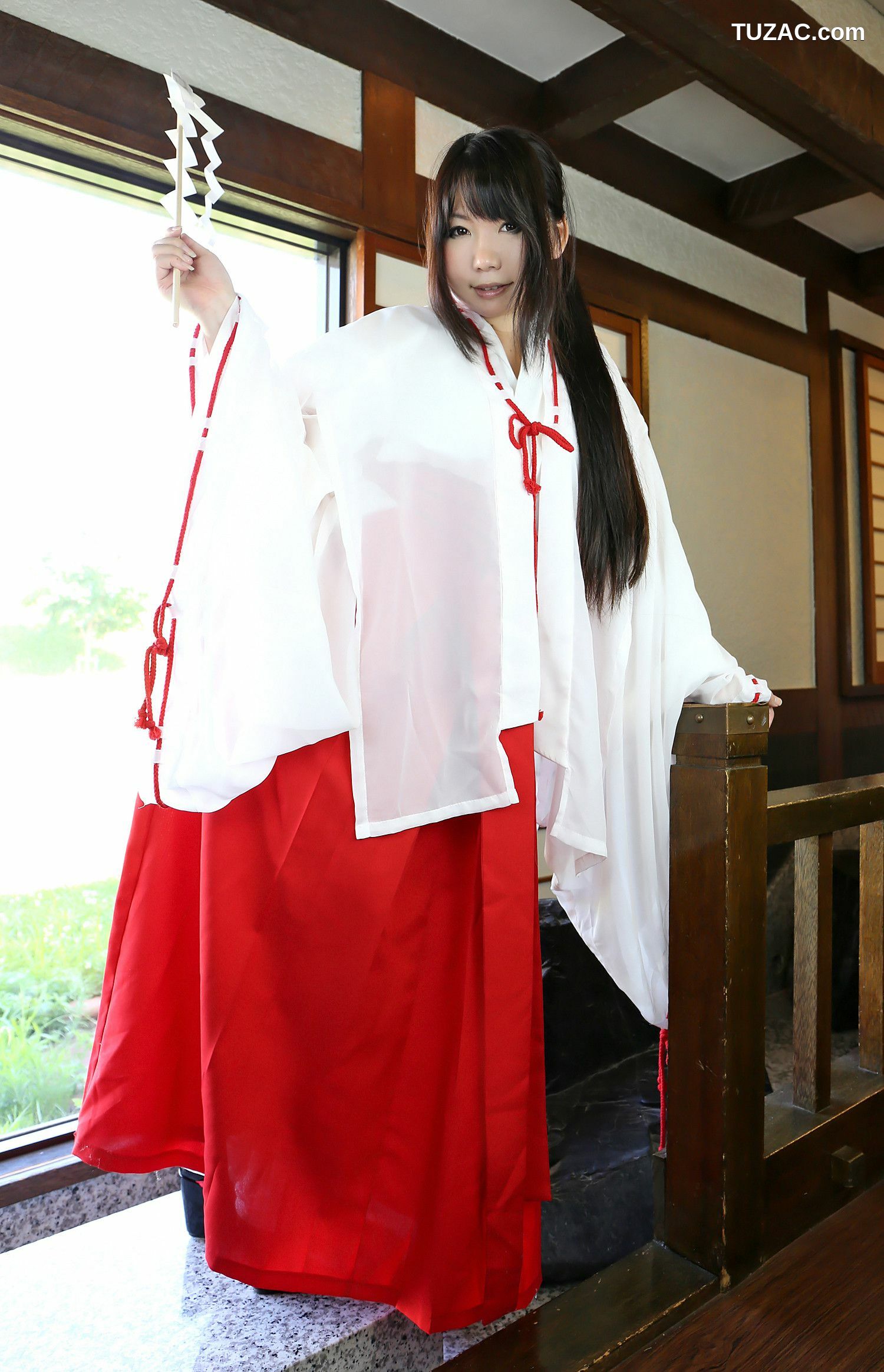 日本CosPlay_日暮りん(日暮玲) 巫女 写真集[100P]