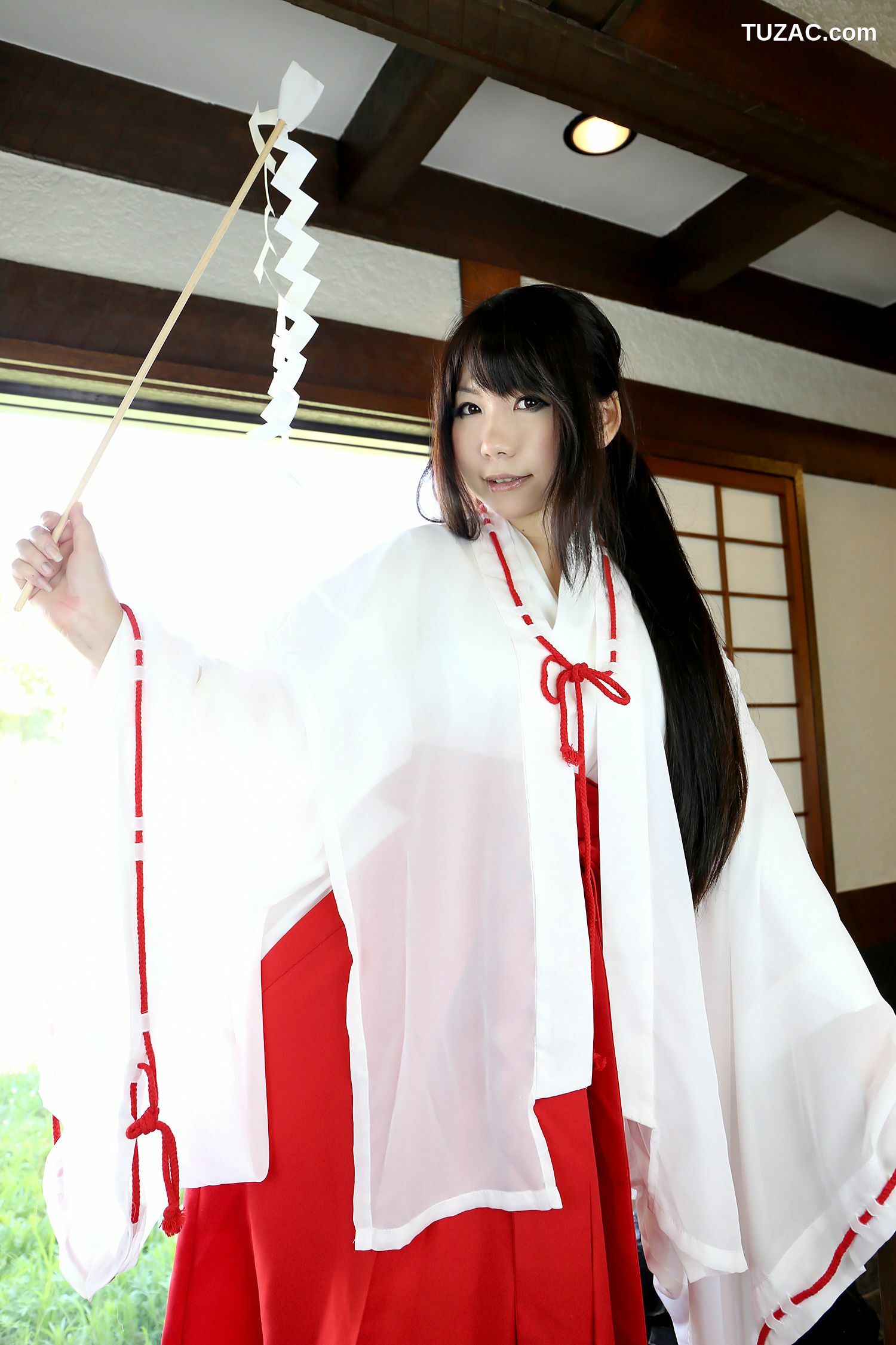 日本CosPlay_日暮りん(日暮玲) 巫女 写真集[100P]