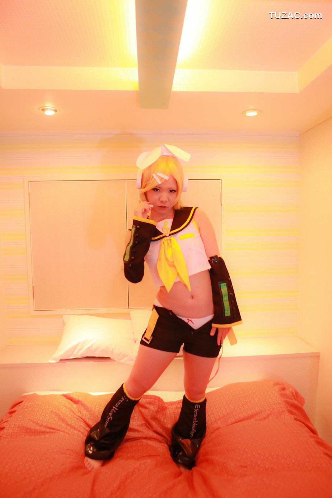 日本CosPlay_田中まな《VOCALOID》鏡音リン 写真集[63P]