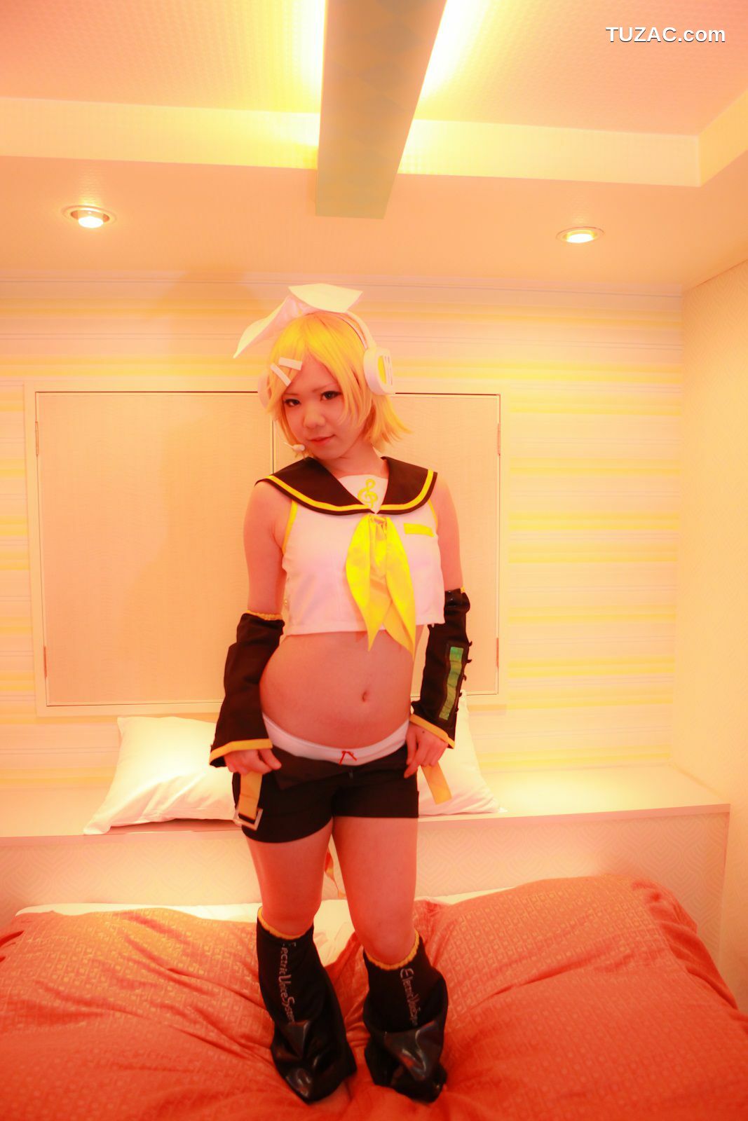 日本CosPlay_田中まな《VOCALOID》鏡音リン 写真集[63P]