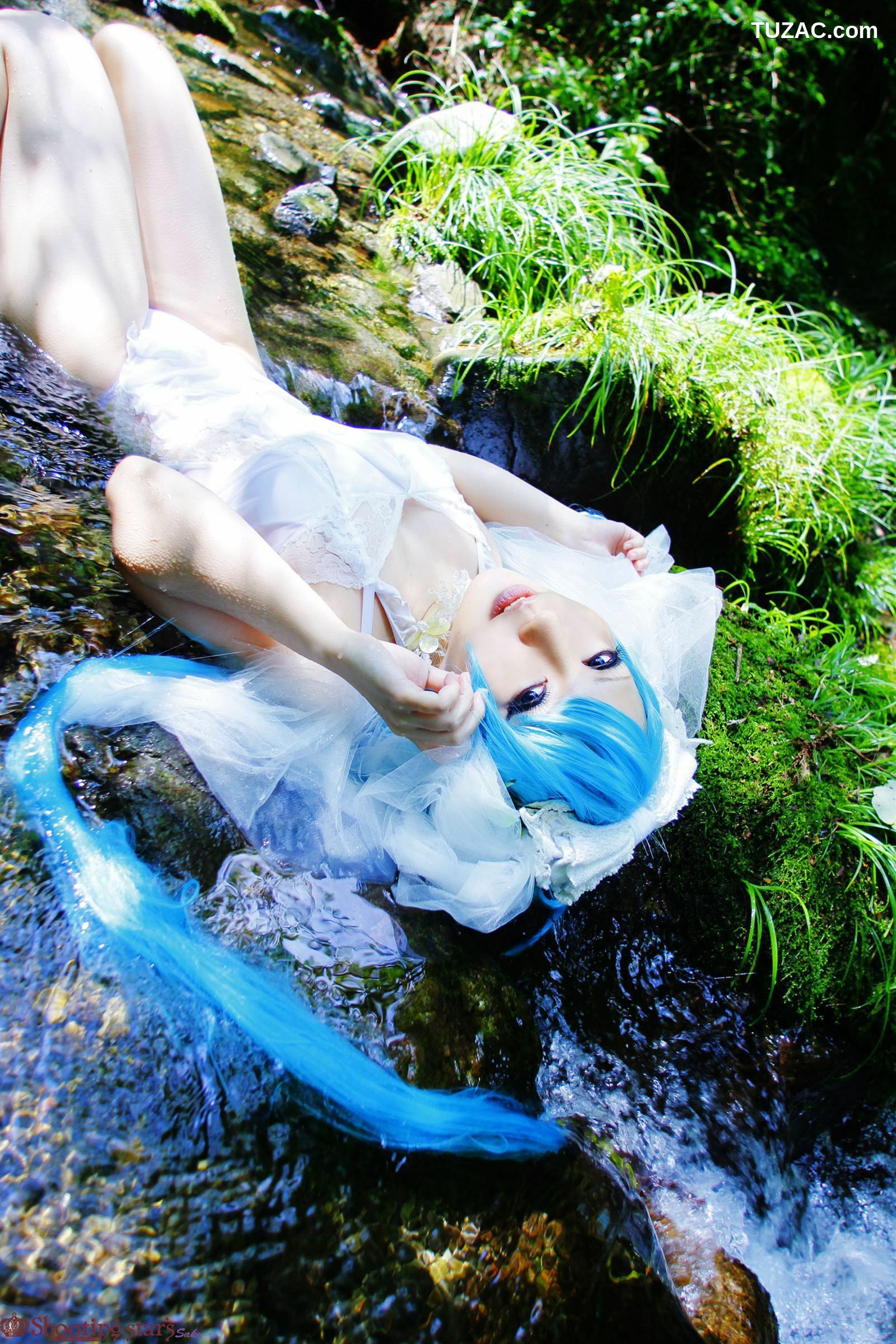 日本CosPlay_绫香 (サク) 《VOCALOID》初音ミク+鏡音リン 写真集[100P]