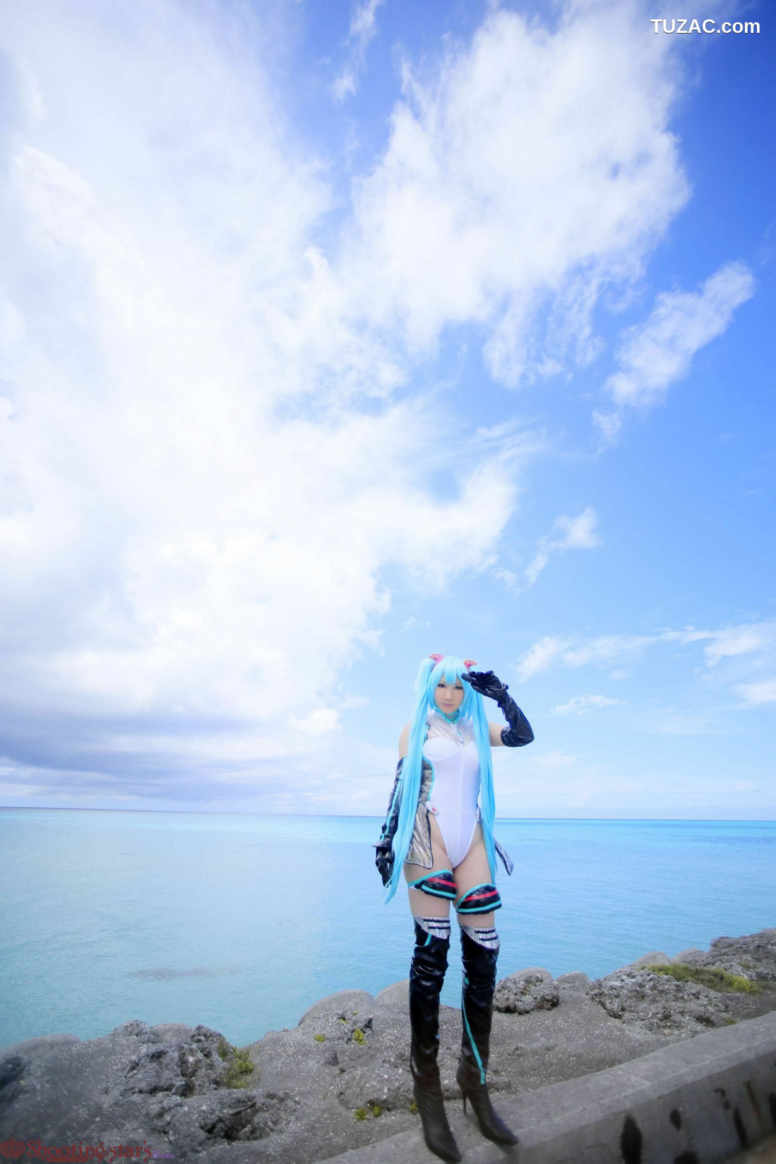 日本CosPlay_绫香 (サク) 《VOCALOID》初音ミク+鏡音リン 写真集[100P]