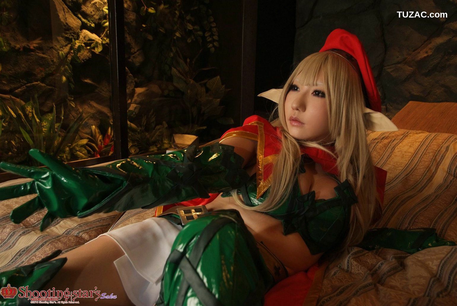 日本CosPlay_绫香サク (Saku Ayaka) 《クイーンズブレイドQueen&#039;s Blade》アイリ &amp; Alleyne 写真集