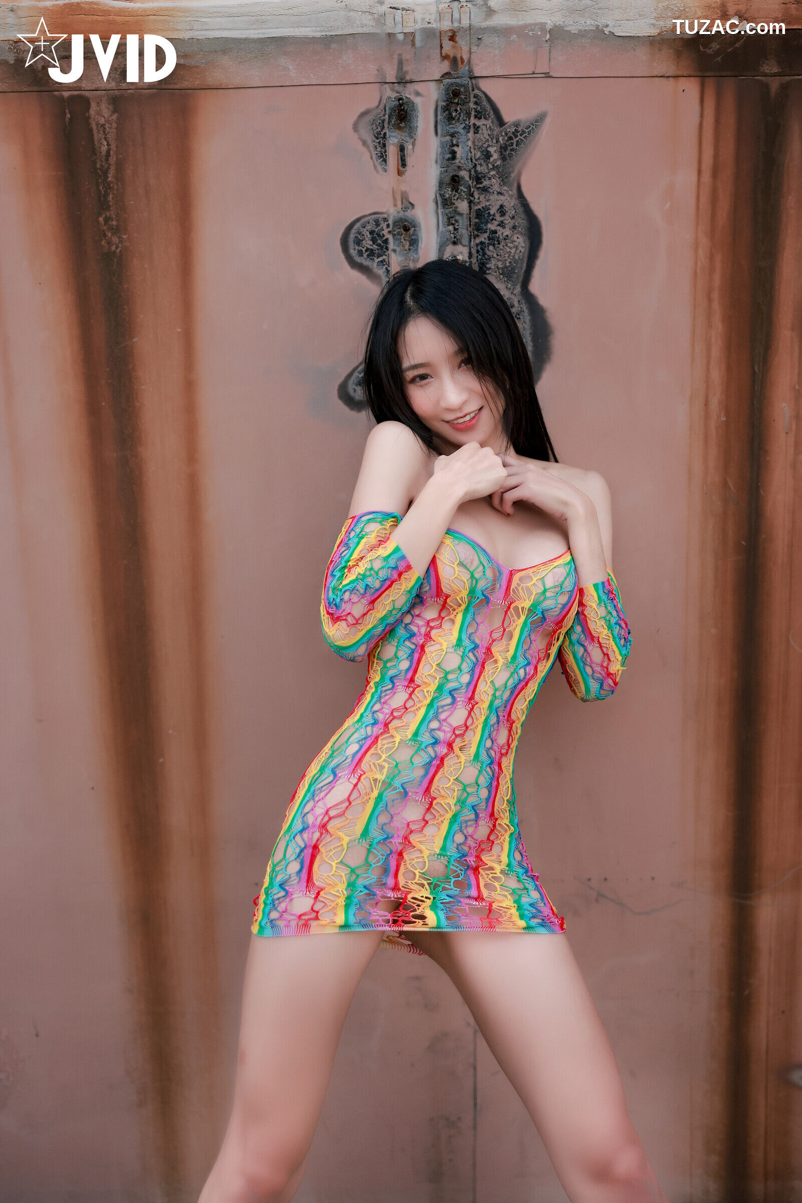 JVID-Sunny-戶外全裸-空靈美少女-野外全裸初驗-完全不害羞玩開了