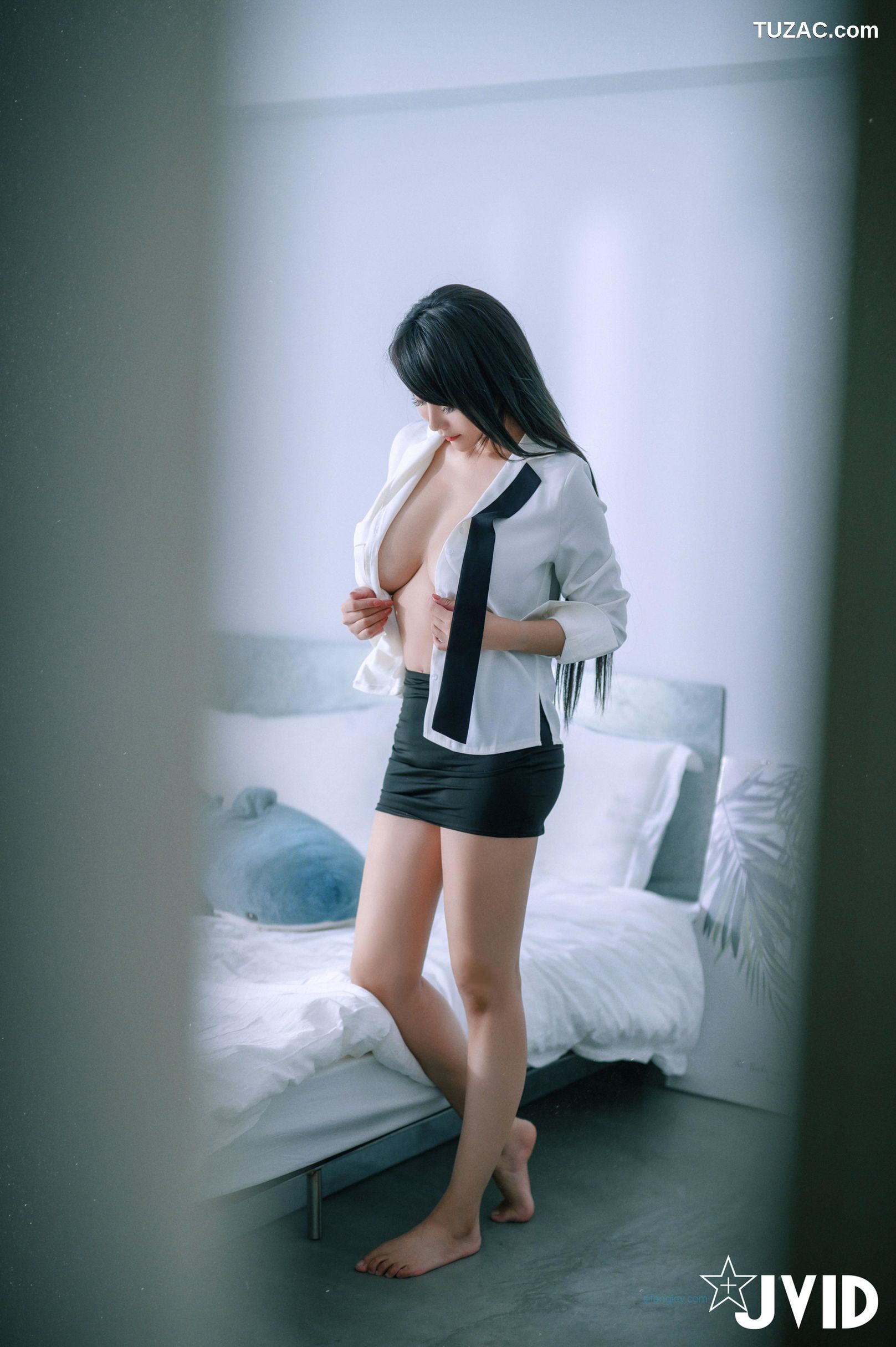 JVID-乐乐-秘书制服巨乳OL与房东-究极蜜桃臀-2月活动限定大尺度