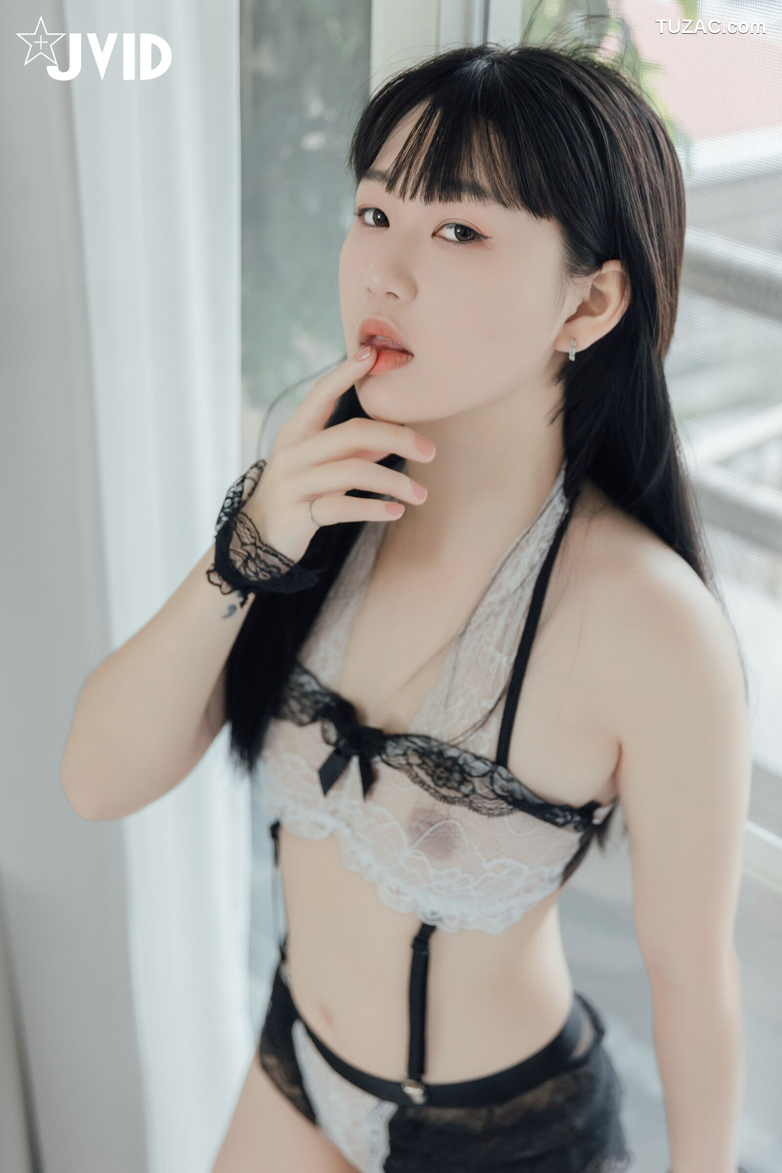 JVID-喬安-越羞辱她越喜歡-全裸掰開挑逗-隱藏版８分鐘超清晰原聲收錄調教