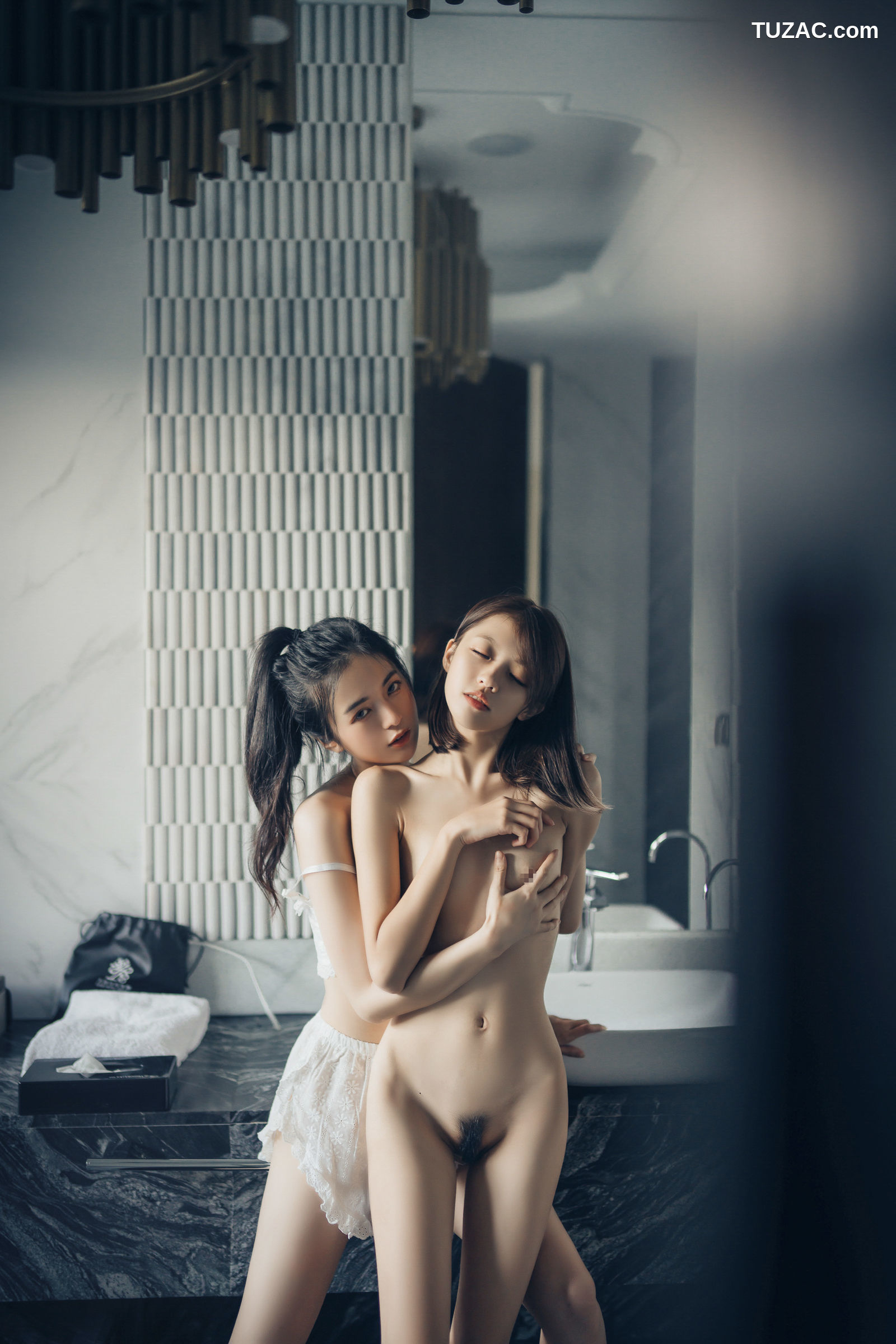 JVID-妍妍-辰辰-好色萝莉和巨乳御姐-百合开发初体验-2021.08.06