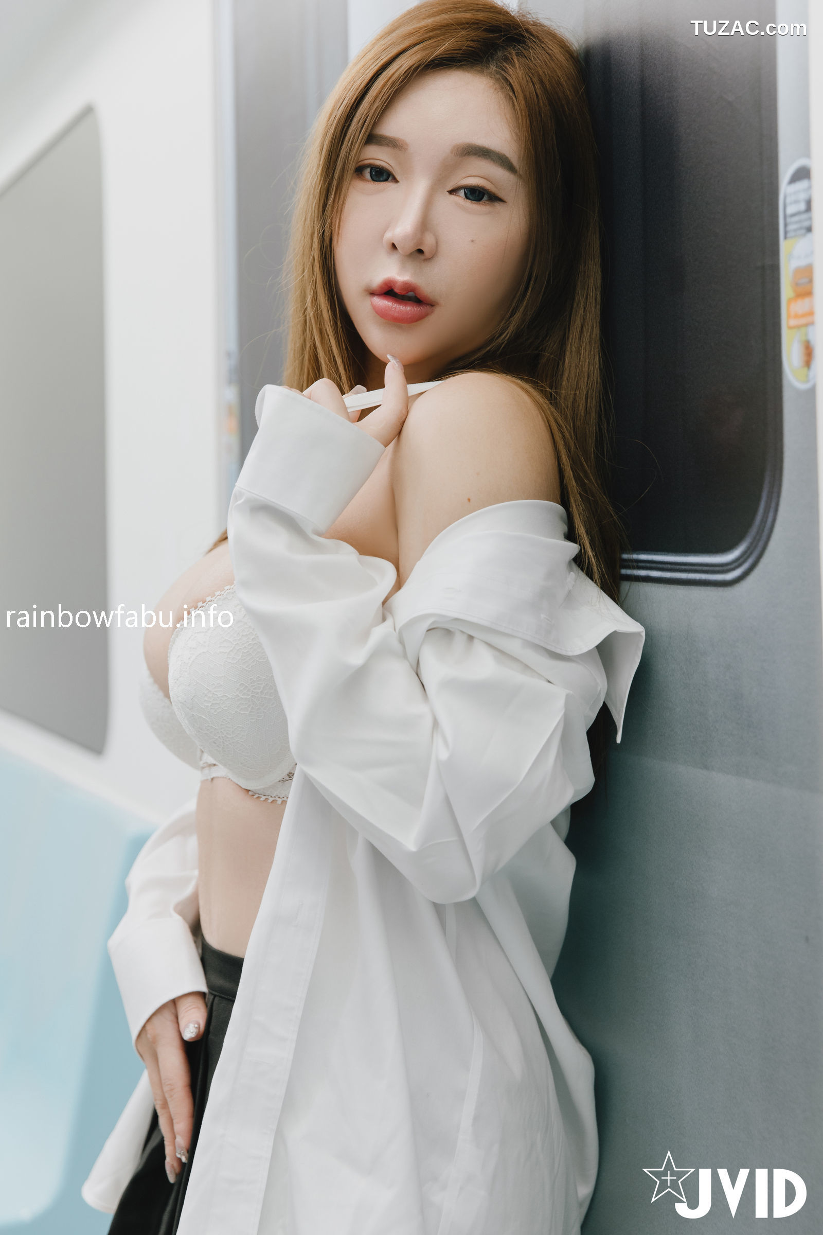 JVID-本垒奈-捷运超性欲幻想-超香鸳鸯浴全浸润-爆乳学生妹-watermark