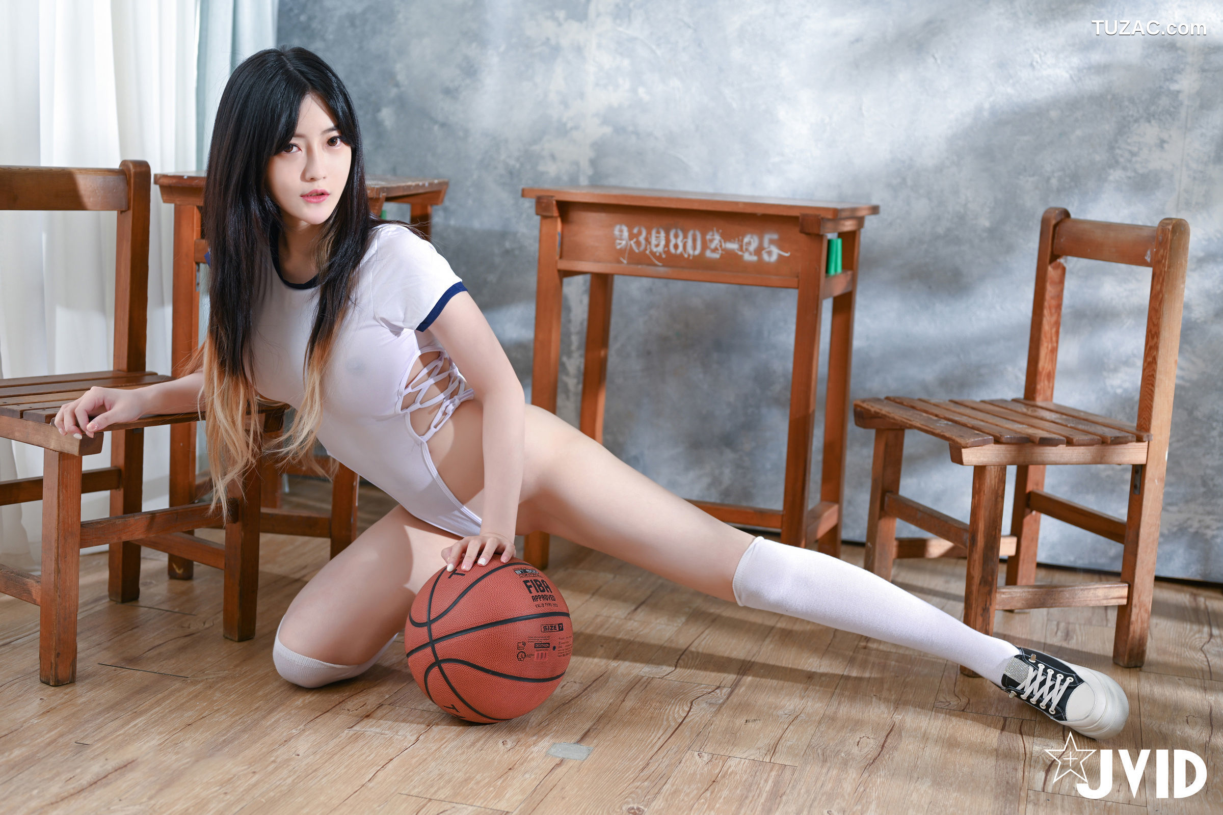 JVID-璃奈酱-学妹全裸课堂