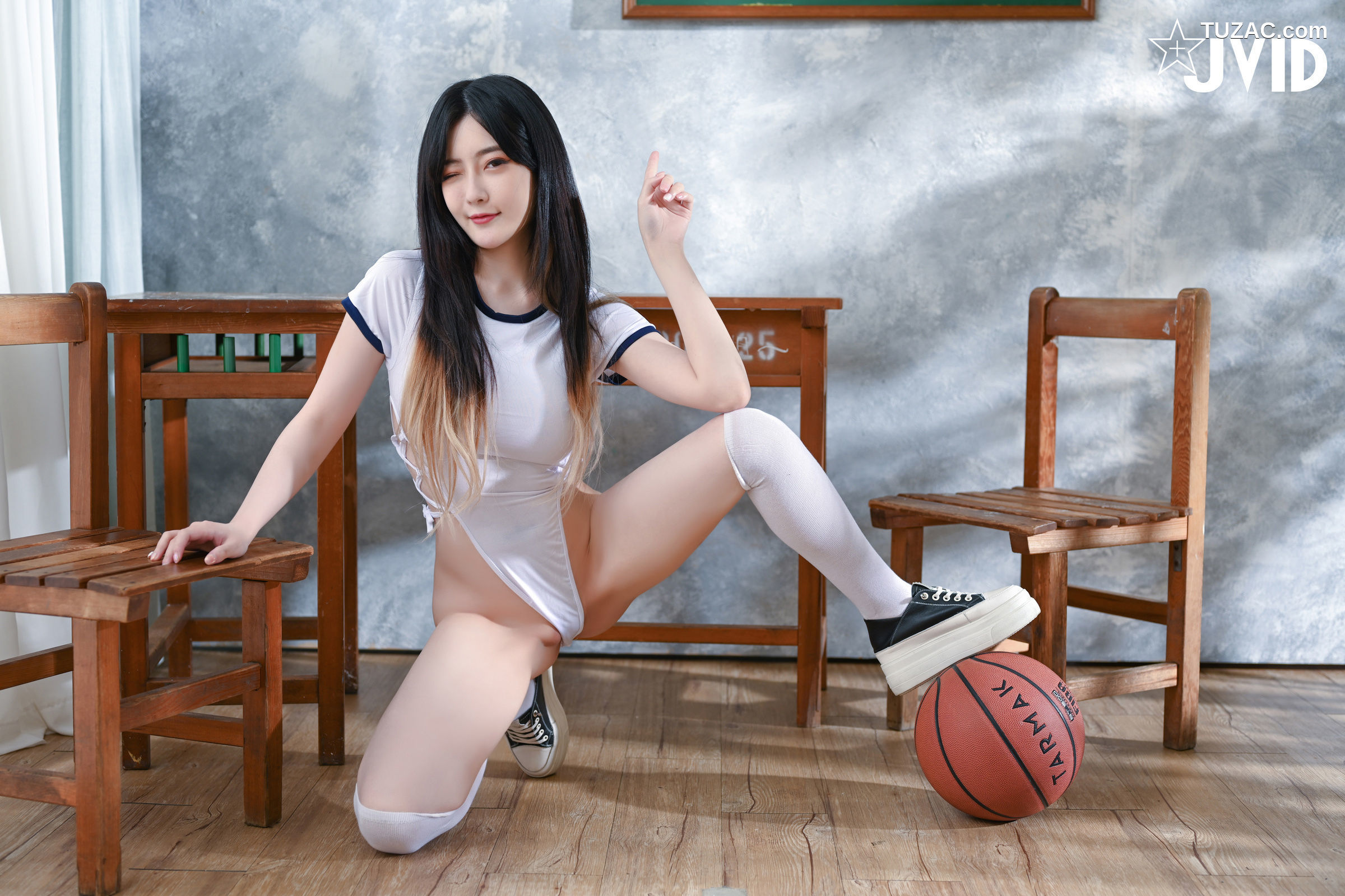 JVID-璃奈酱-学妹全裸课堂