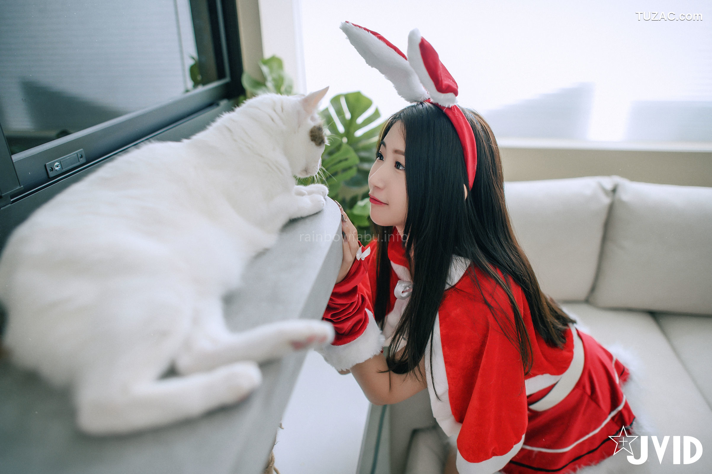 JVID-肉包Mini-邻家の美乳少女来送圣诞礼物-2022.12.24