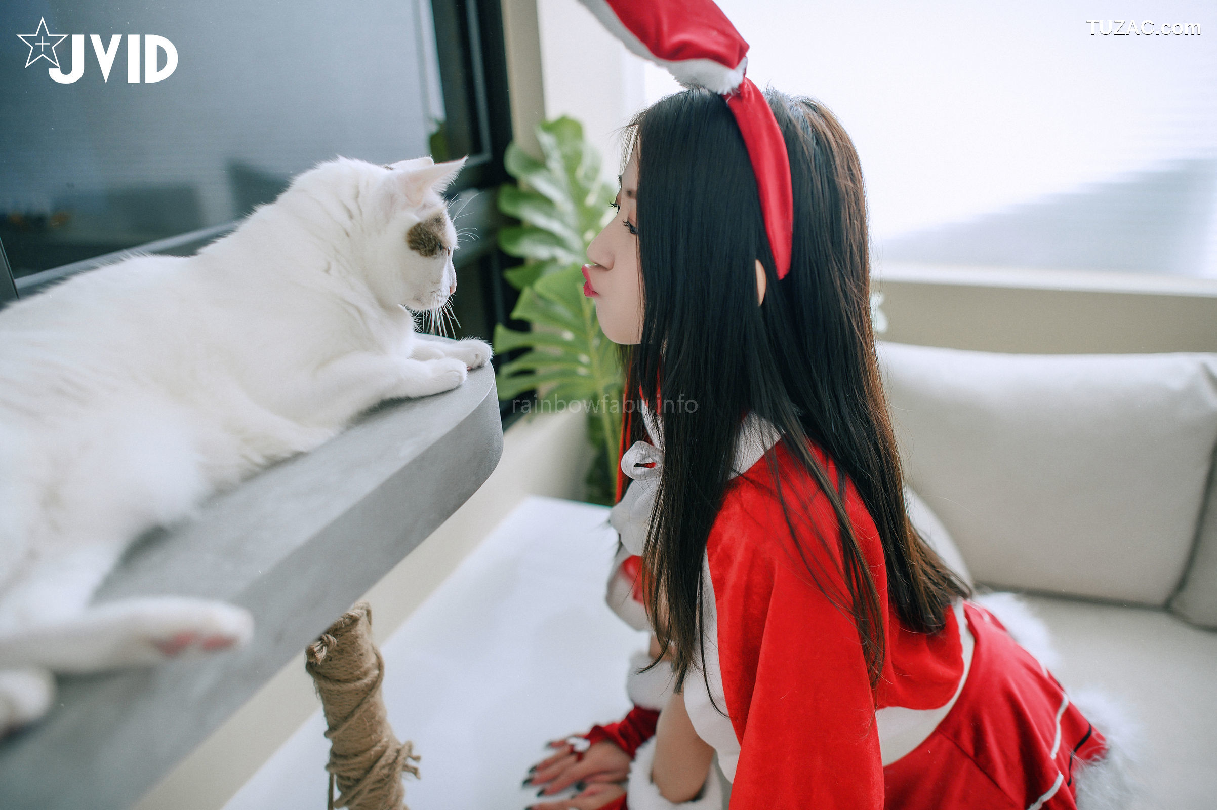 JVID-肉包Mini-邻家の美乳少女来送圣诞礼物-2022.12.24