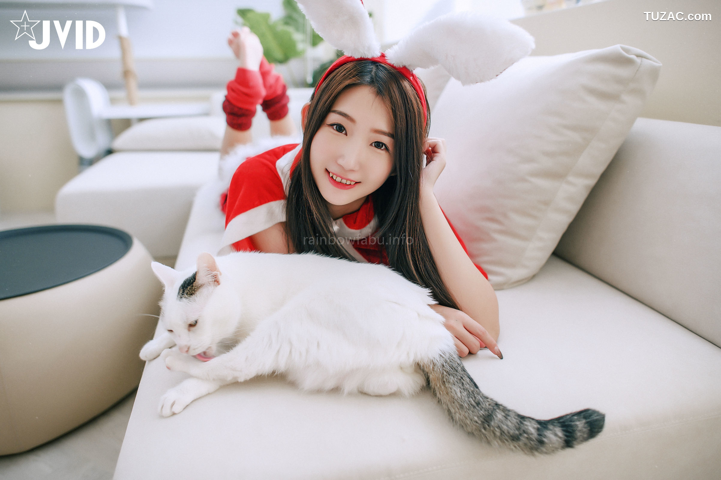 JVID-肉包Mini-邻家の美乳少女来送圣诞礼物-2022.12.24