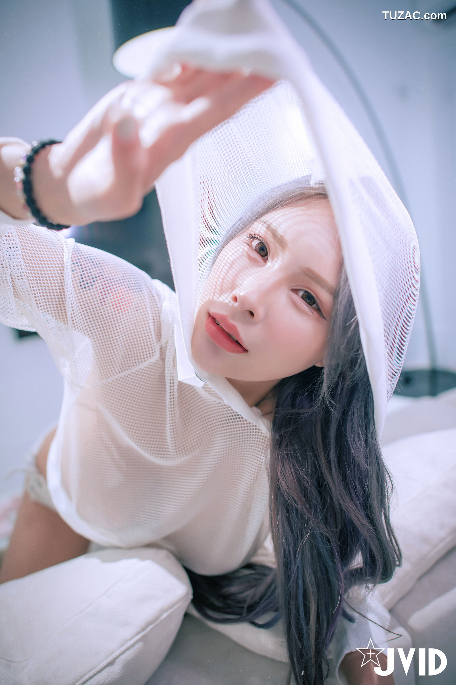 JVID-艾妃-神級美巨乳艾妃的情慾之夜-首次雙人情慾大尺-騎乘式解鎖