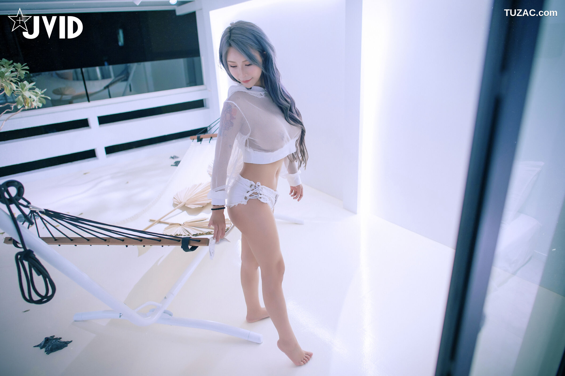 JVID-艾妃-神級美巨乳艾妃的情慾之夜-首次雙人情慾大尺-騎乘式解鎖