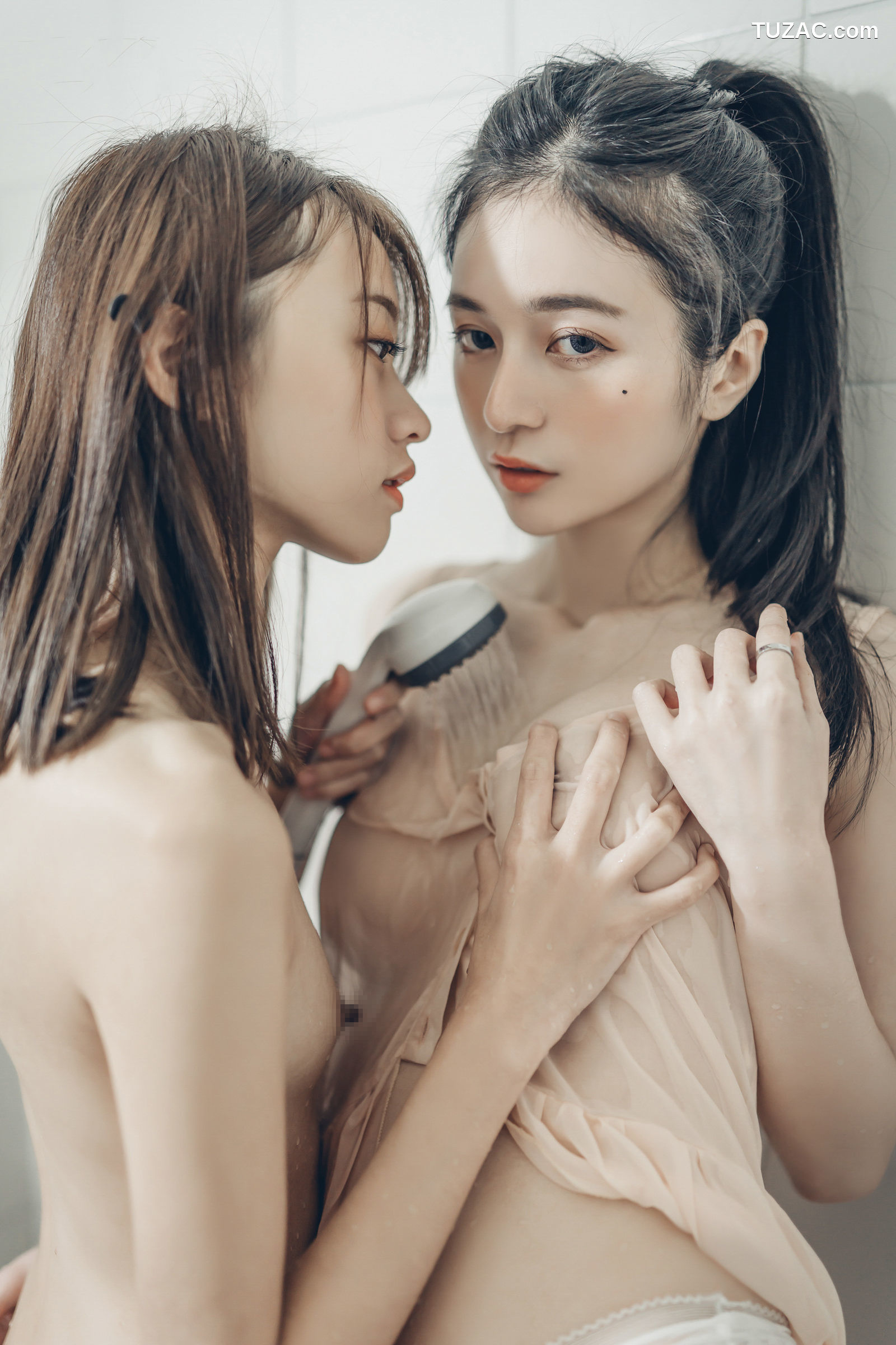 JVID-辰辰-妍妍-我的大小女友-情人节带两位女友开房间-超超透上衣透明内裤-2022.02.14