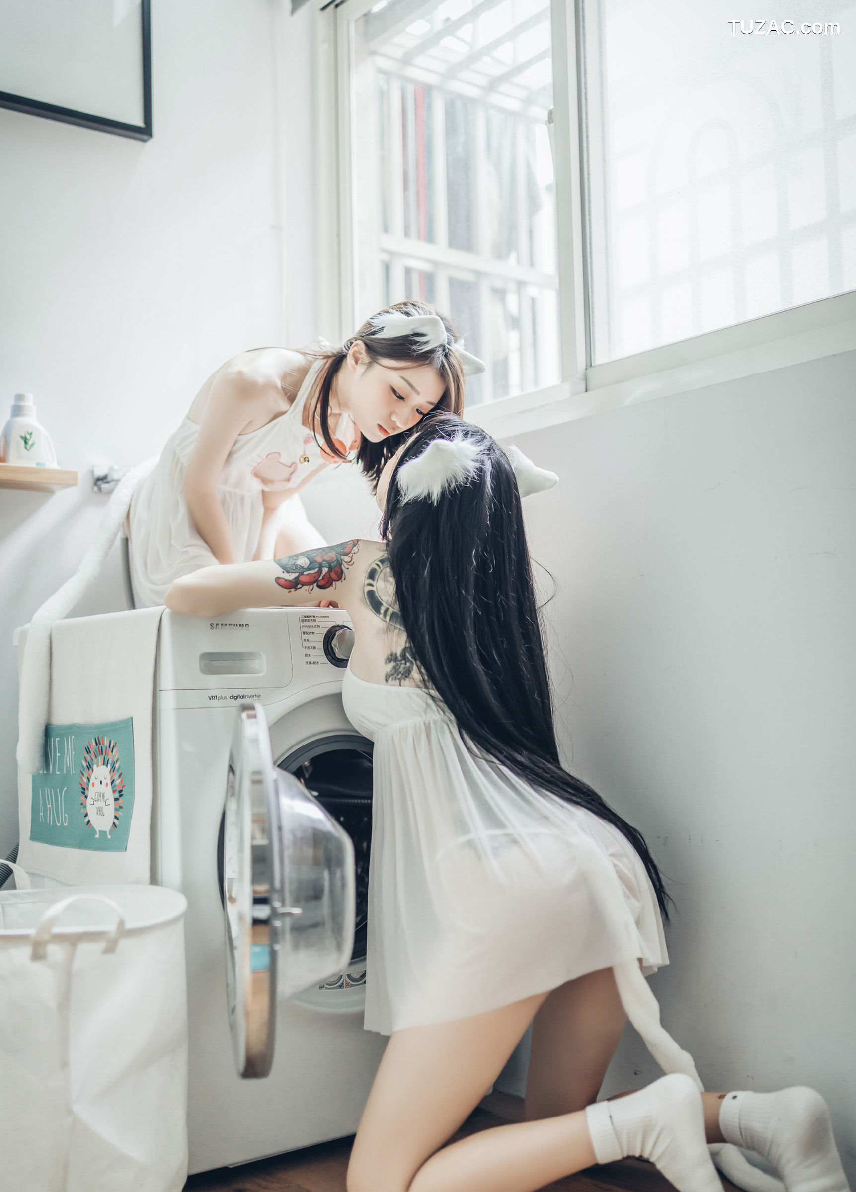 JVID-辰辰-妍妍-飘飘-宅女与猫咪的同居性生活-超赤裸饲养性爱日记