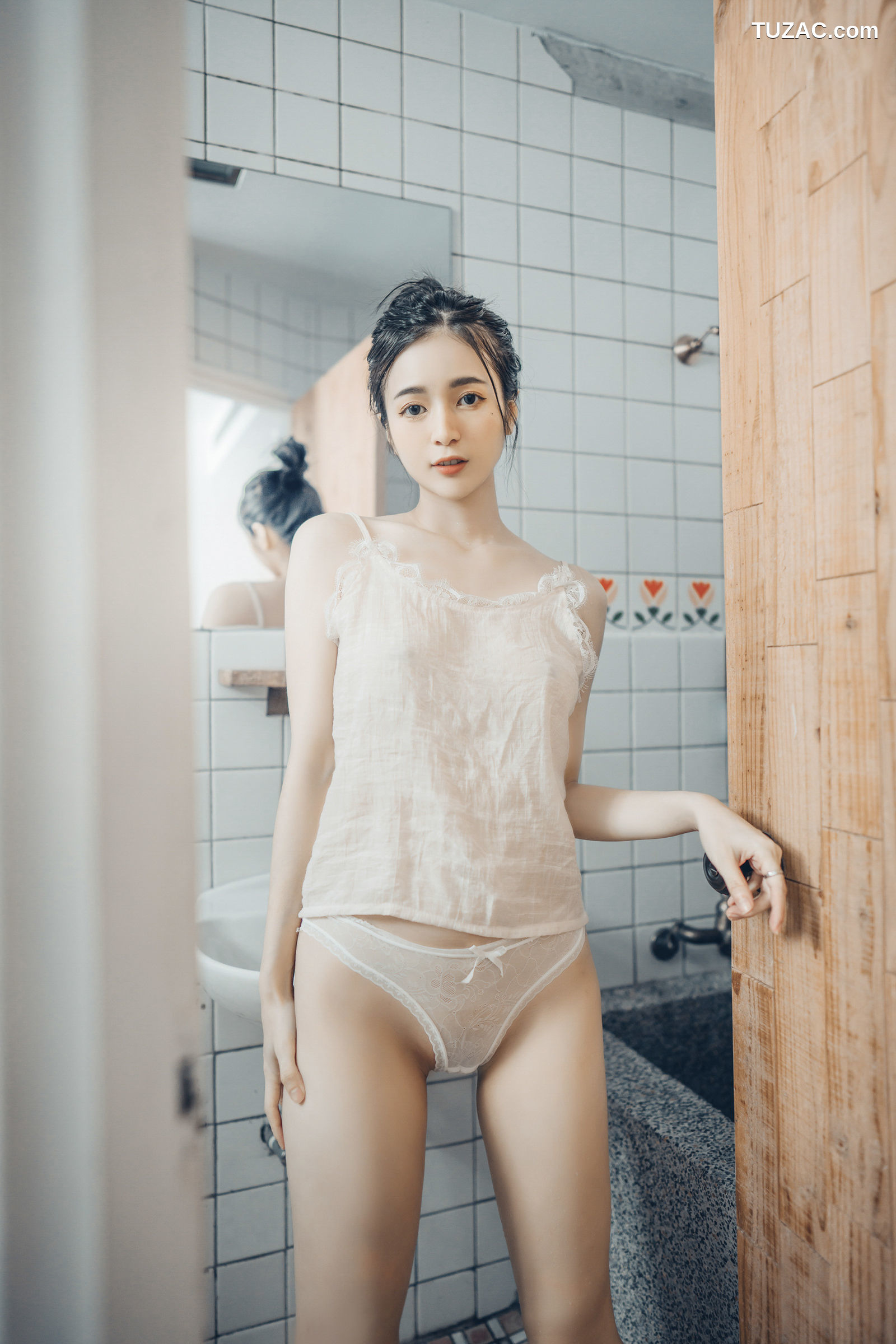 JVID-辰辰-终于约到女神泡汤-浴巾一直掉-最后不穿了直接拍-2021.02.04