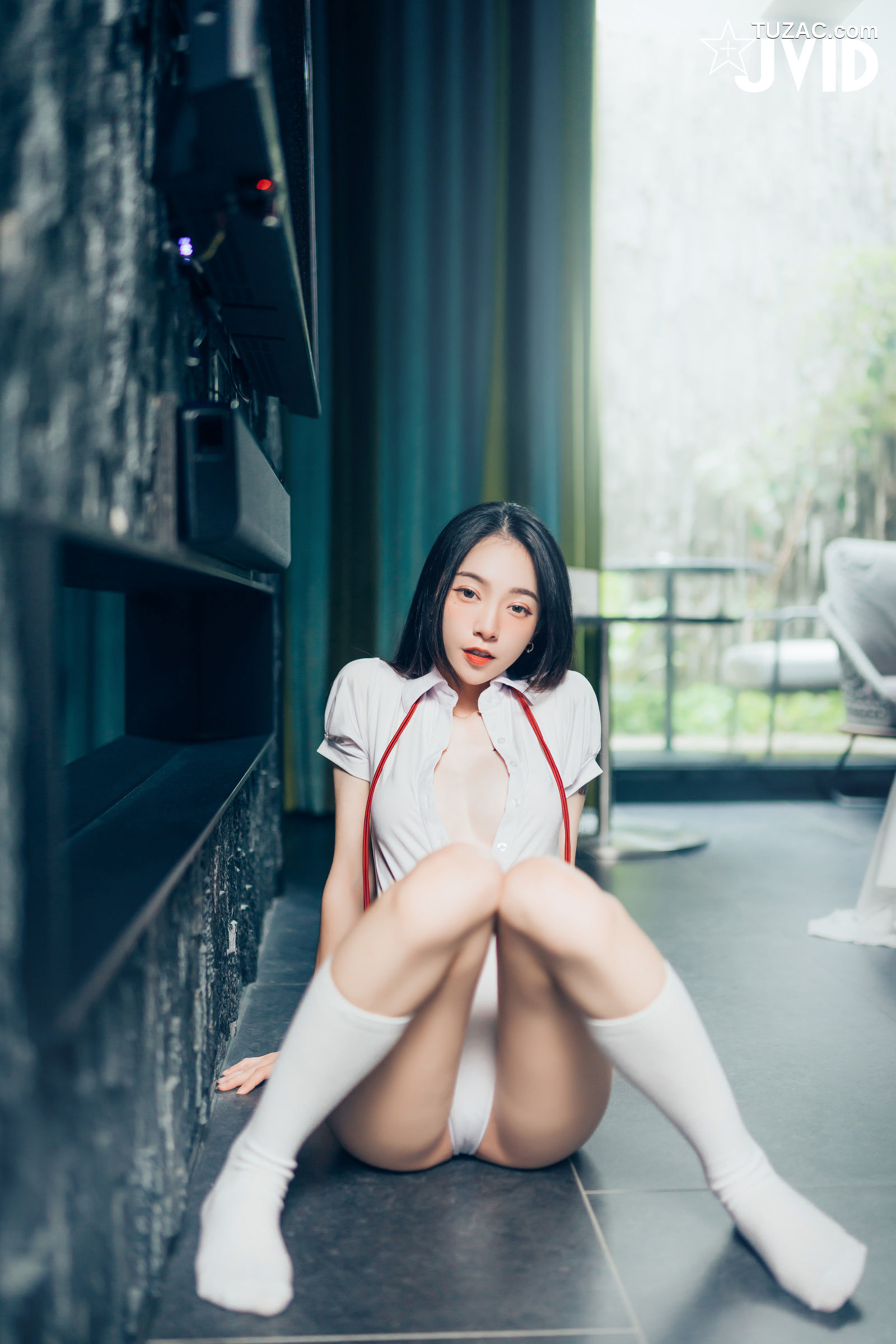 JVID-飘飘-百变女神-学生服-死库水-情趣内衣-性感睡衣-2021.08.18