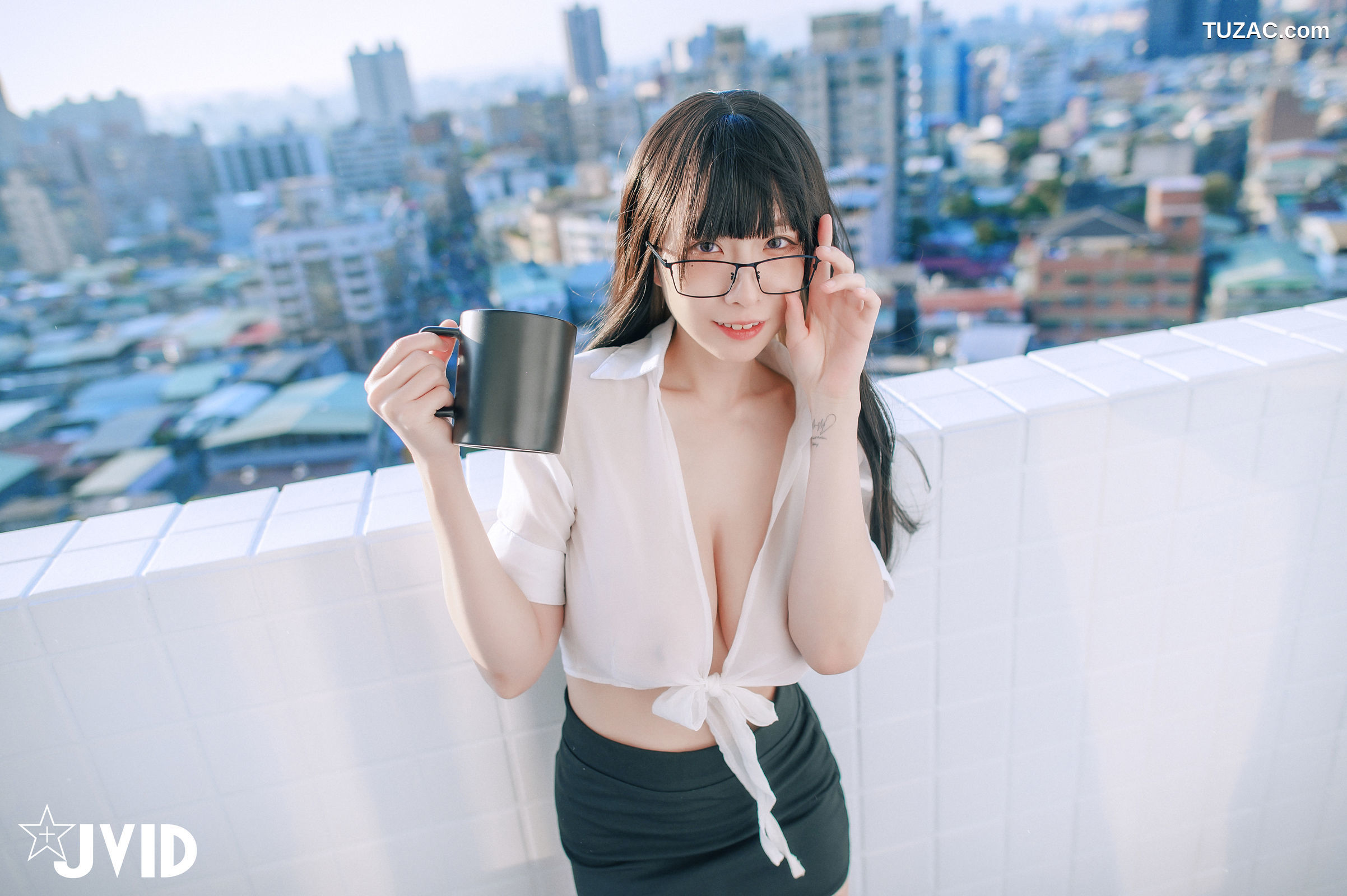 JVID-黎菲儿-超完美巨乳-色色的女同事加班时の脱衣诱惑-2022.11.28