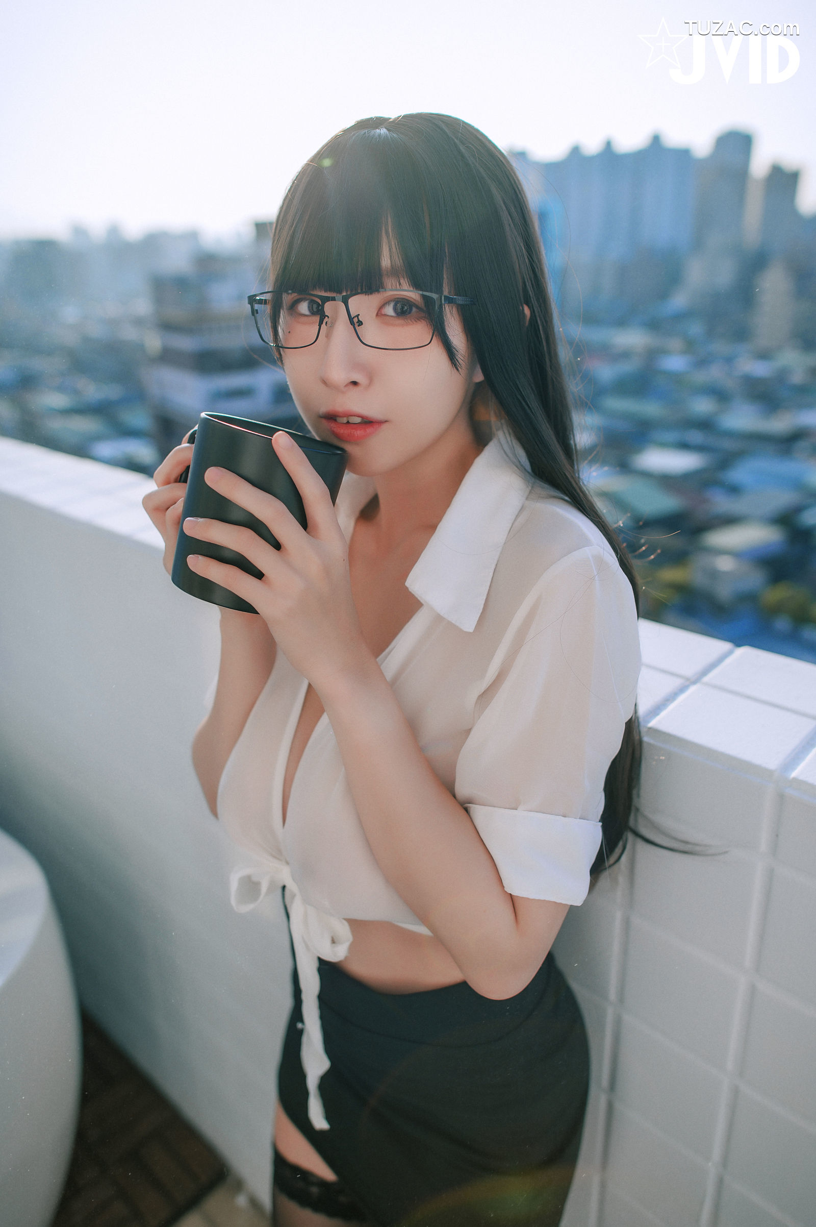 JVID-黎菲儿-超完美巨乳-色色的女同事加班时の脱衣诱惑-2022.11.28