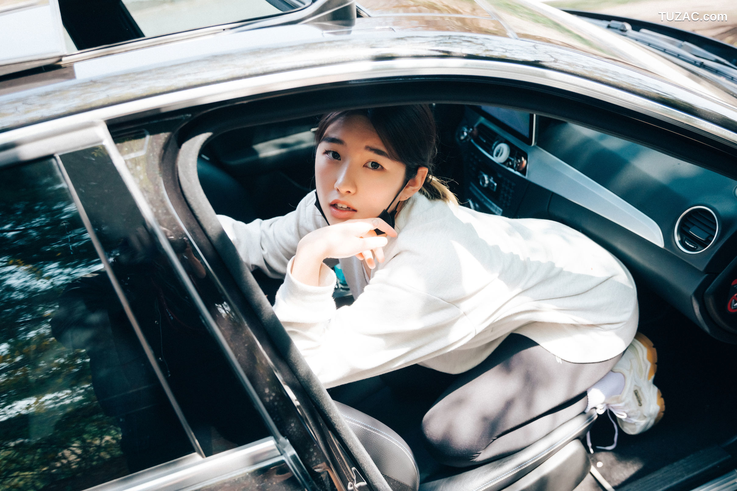 Sonson-손손-约会-Yano-date-Loozy