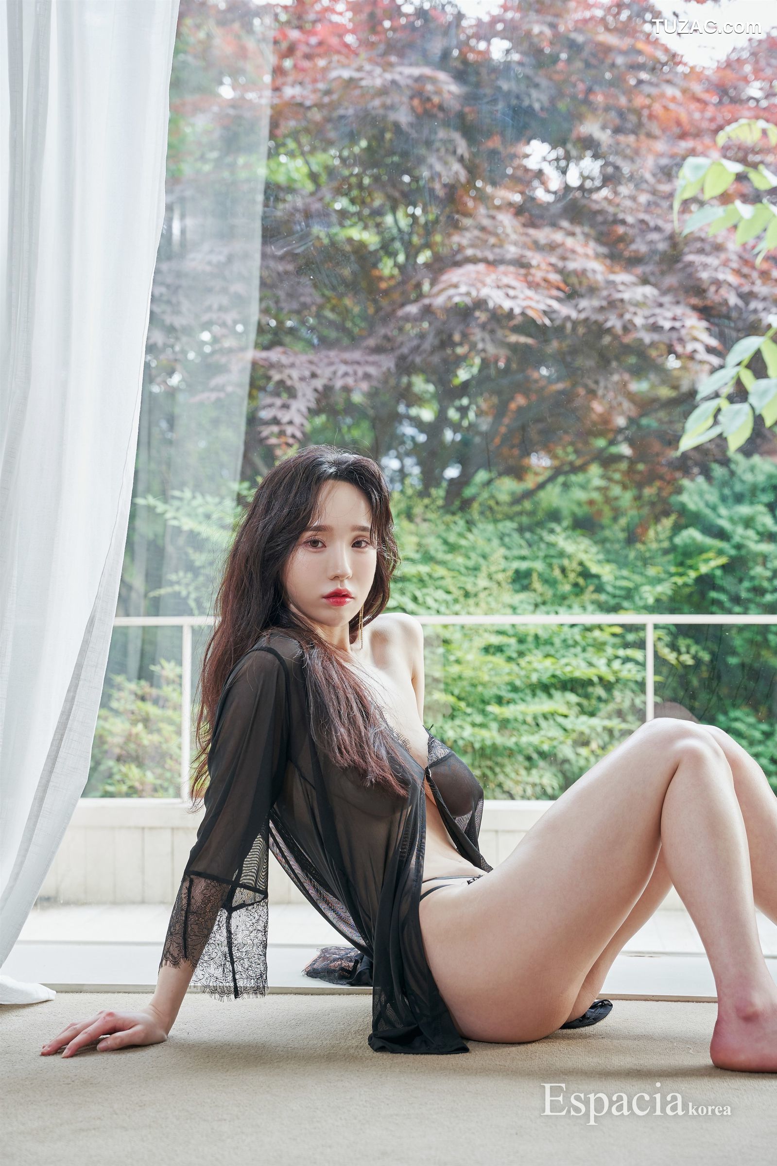 Yunha-윤하-黑蕾丝透视薄纱-EHC-053