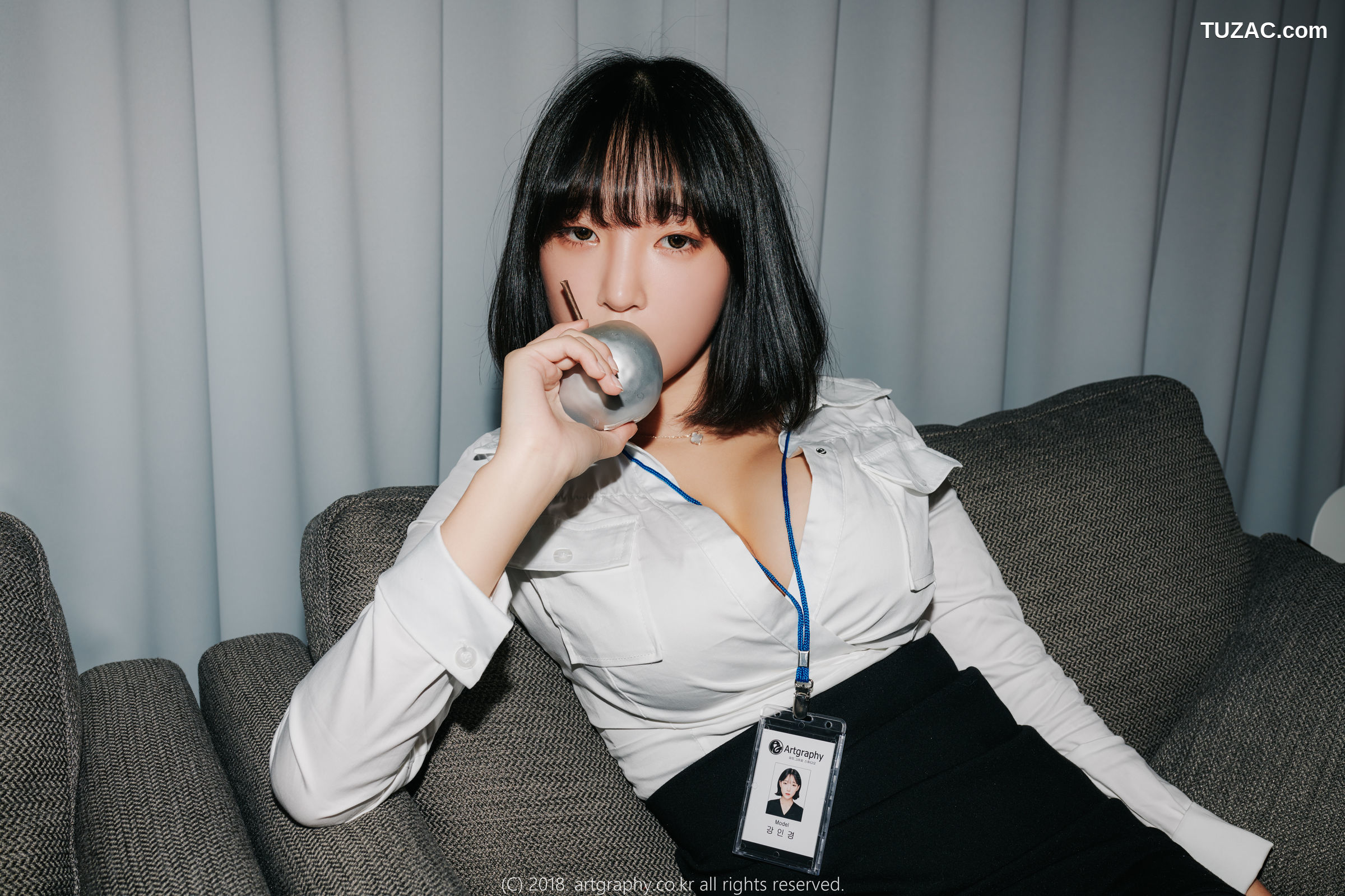 姜仁卿-ARTGRAVIA-042-黑丝制服-女仆诱惑-Inkyung