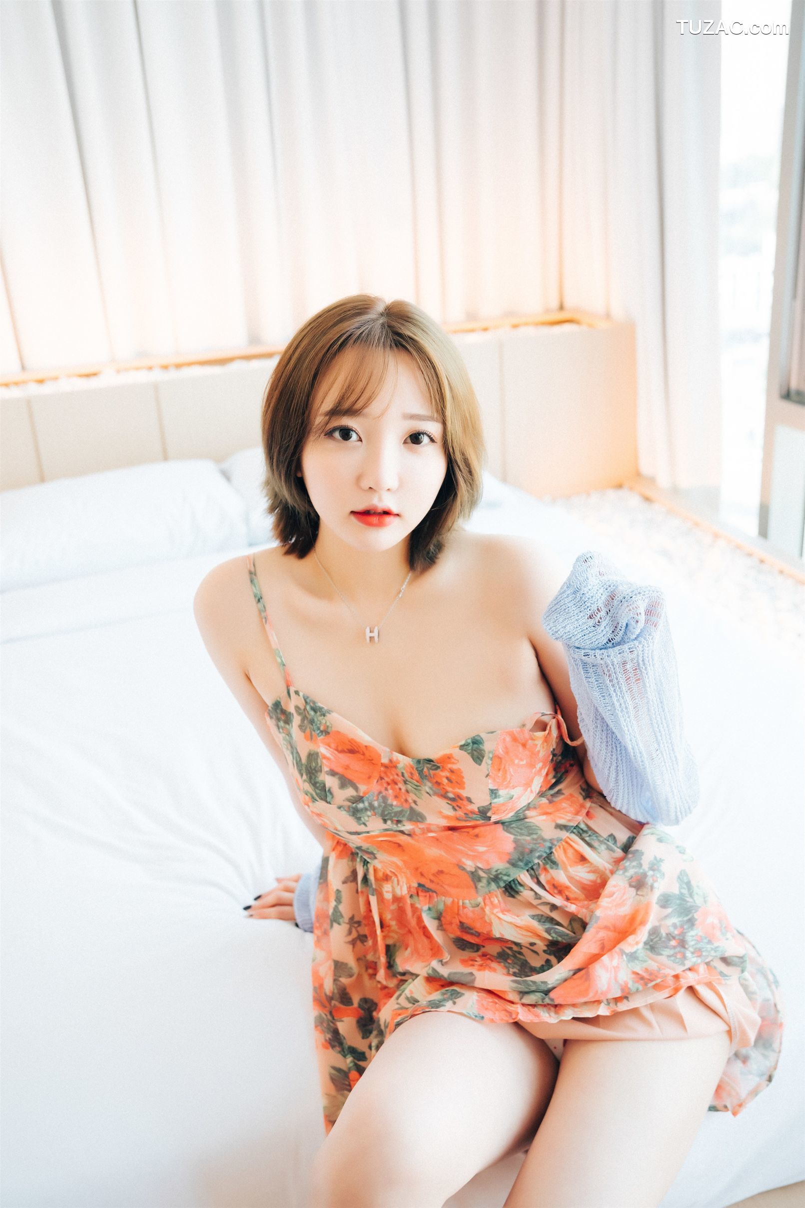 孙乐乐-Son-Ye-Eun-爱在宾馆-Lover-in-Hotel-[Loozy]