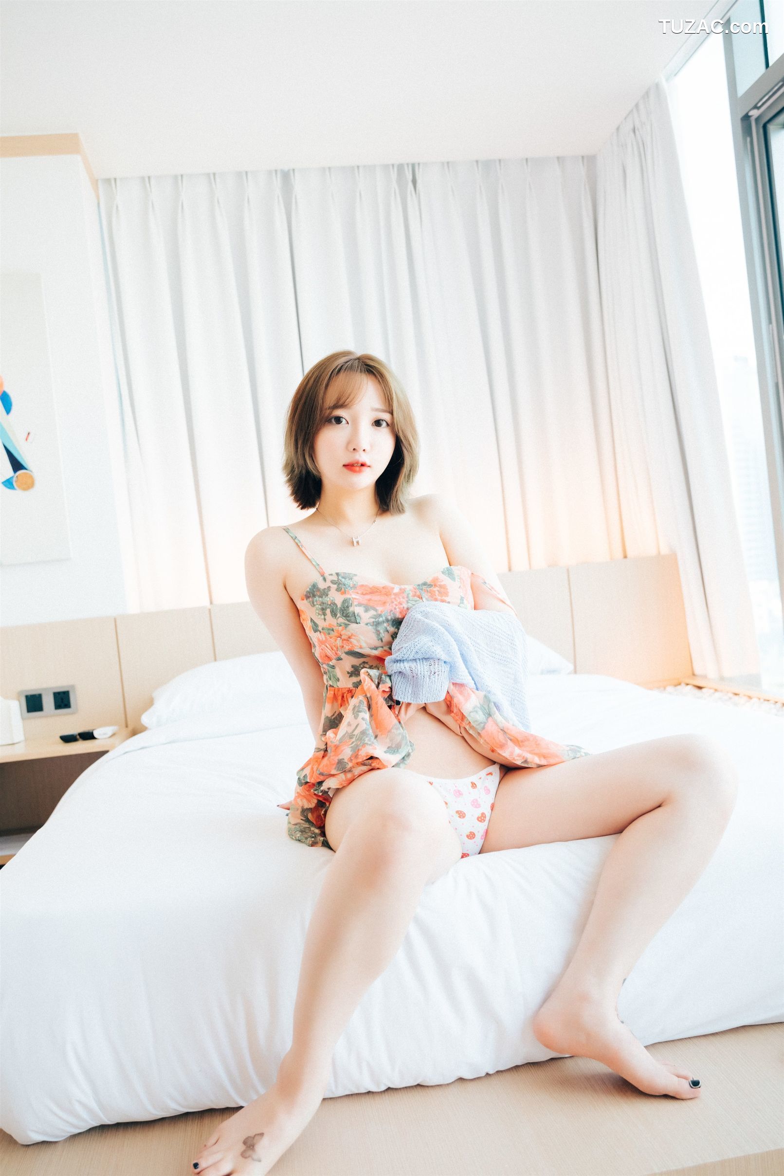 孙乐乐-Son-Ye-Eun-爱在宾馆-Lover-in-Hotel-[Loozy]