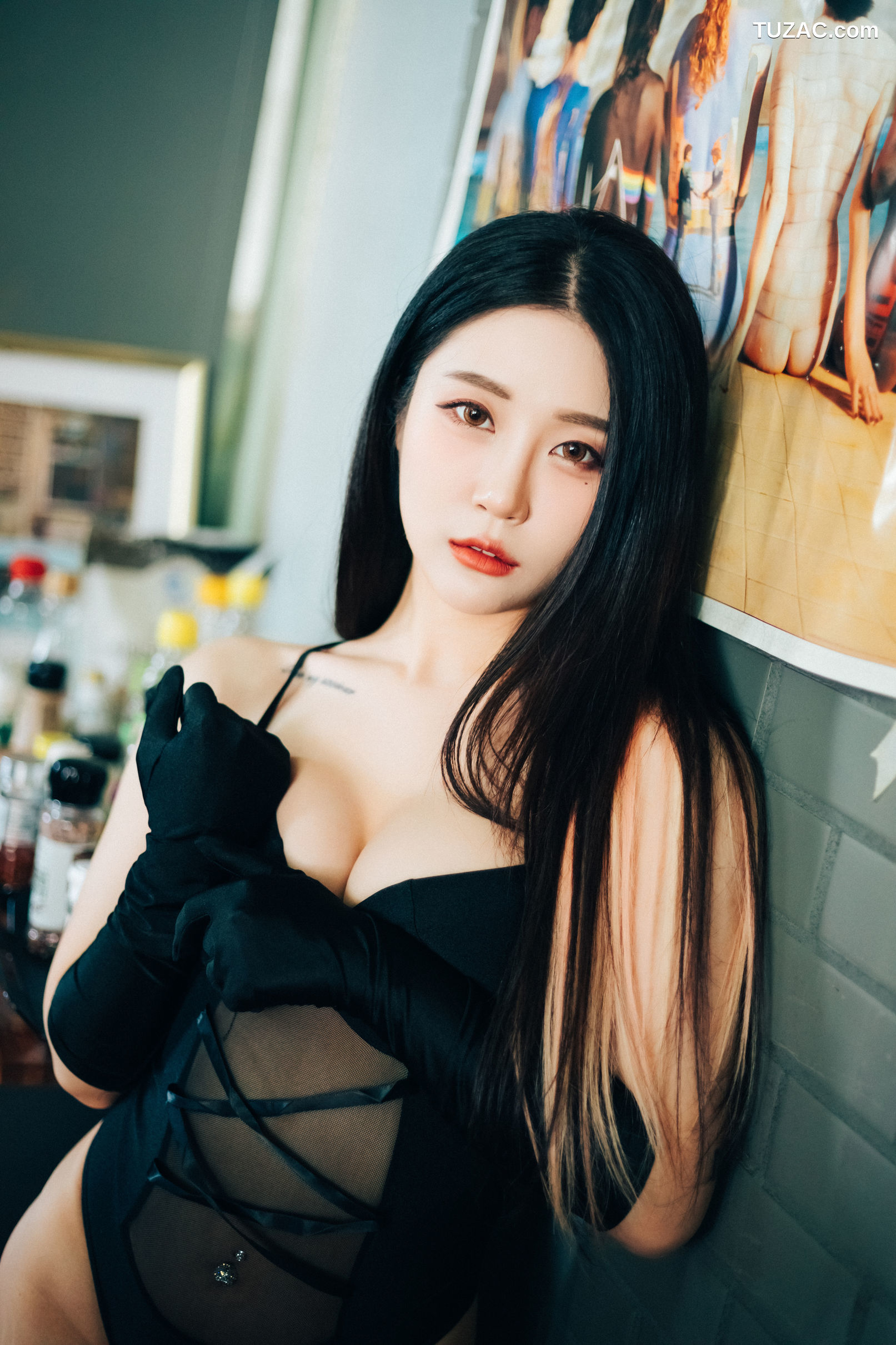 尹宝美-Bomi-性感室友-Roomate