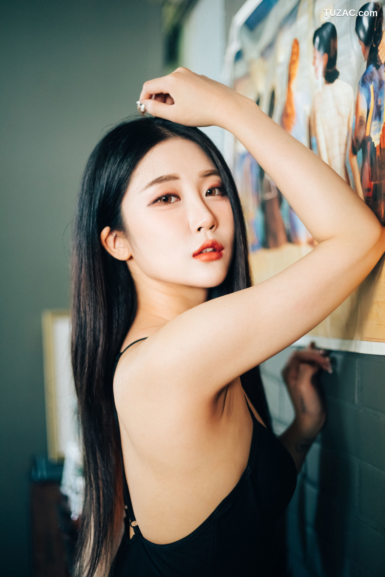 尹宝美-Bomi-性感室友-Roomate