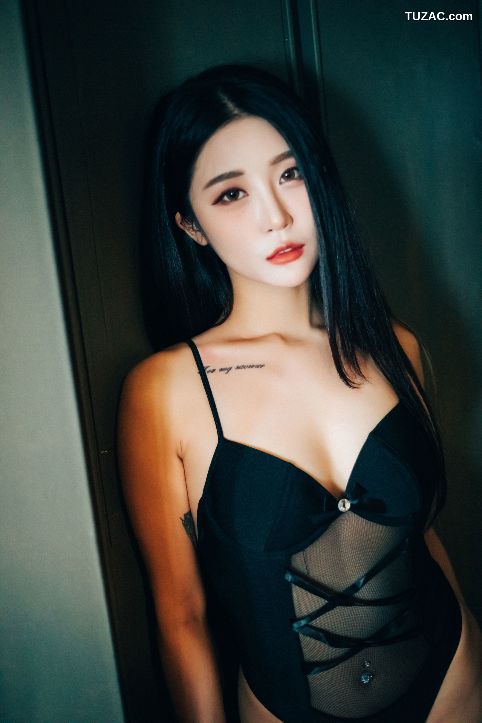 尹宝美-Bomi-性感室友-Roomate