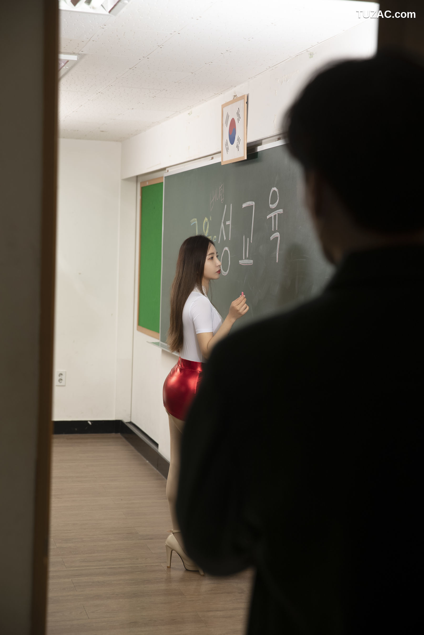 韩国美女-LeeHa-麻辣教师诱惑-A-Fuxx-Teacher-S.3-Brainwashed-Teacher-BUNNY