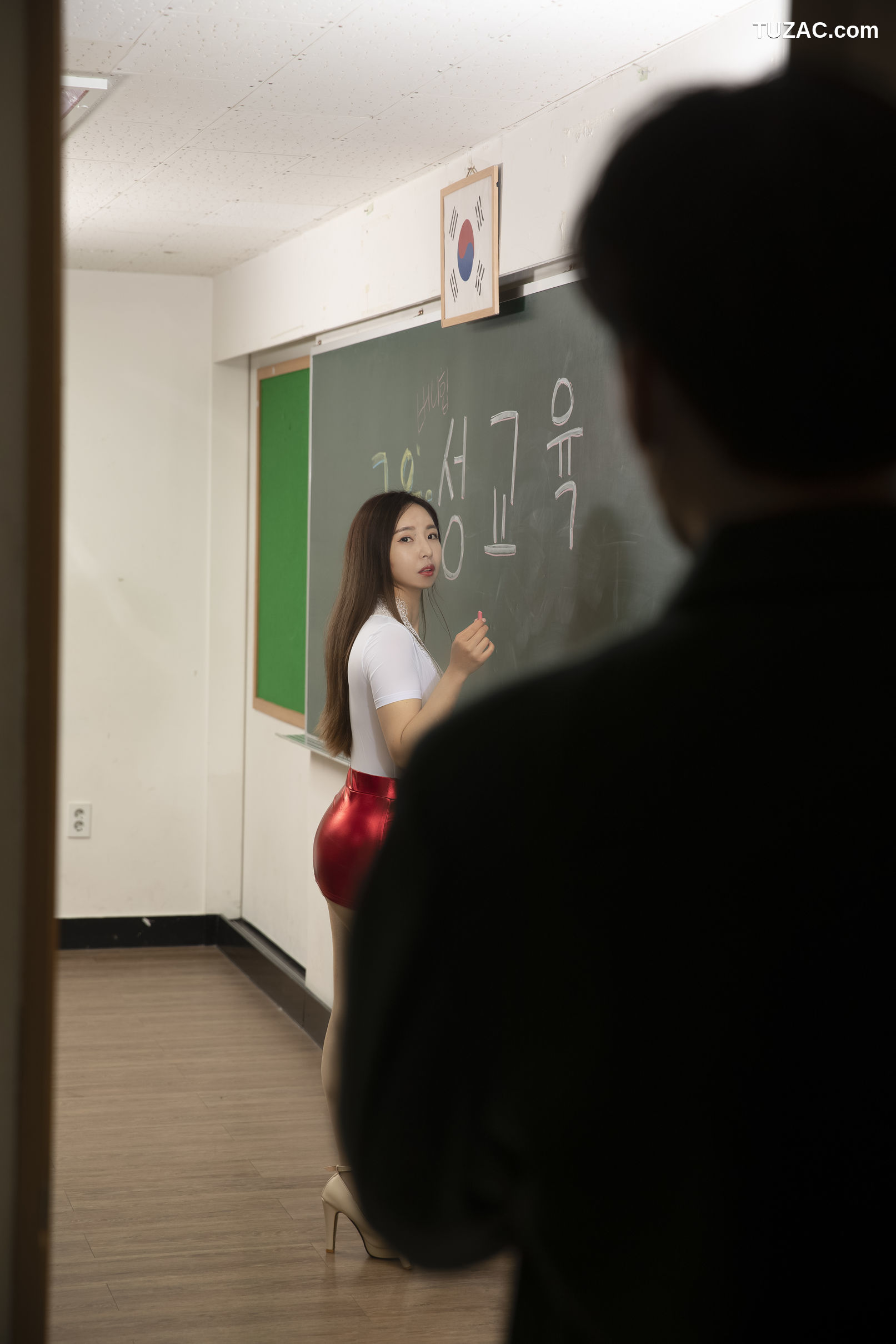 韩国美女-LeeHa-麻辣教师诱惑-A-Fuxx-Teacher-S.3-Brainwashed-Teacher-BUNNY