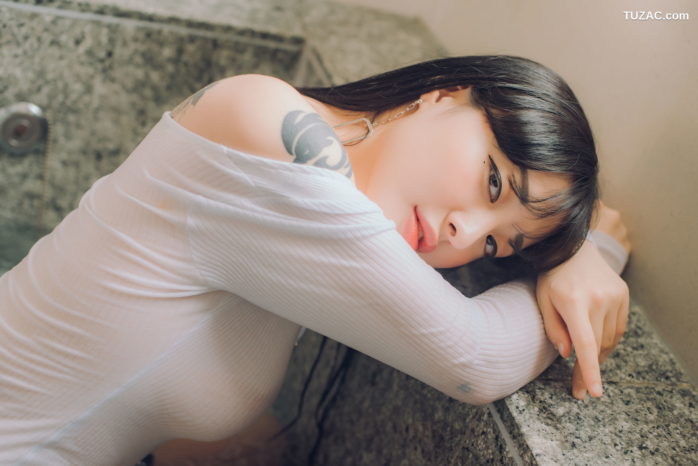 韩国美女-Seolhwa-白色死库水浴室湿身-Pure-Media-Vol.064