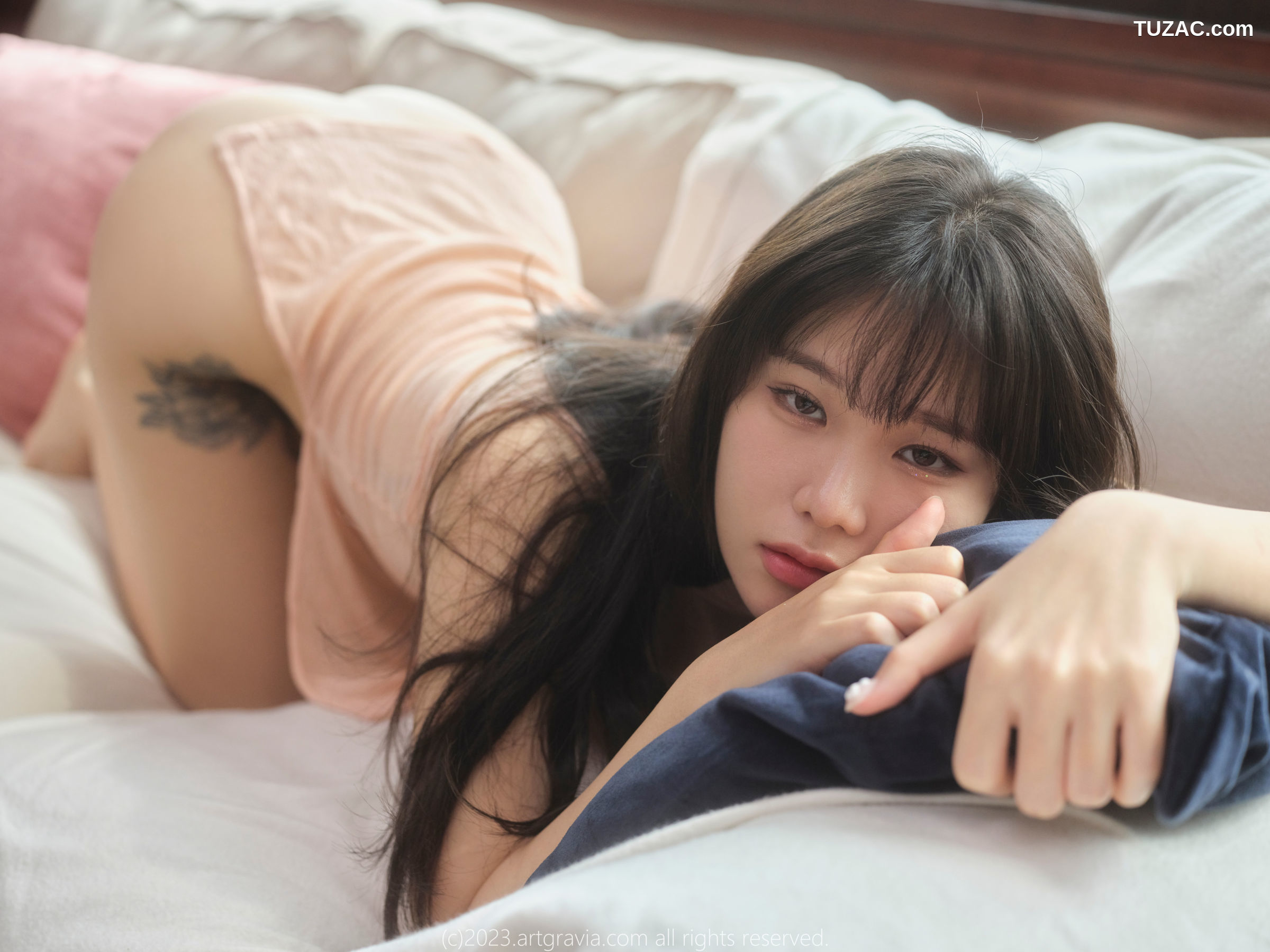 韩国美女-Sira-淡绿T短裙-AG-543