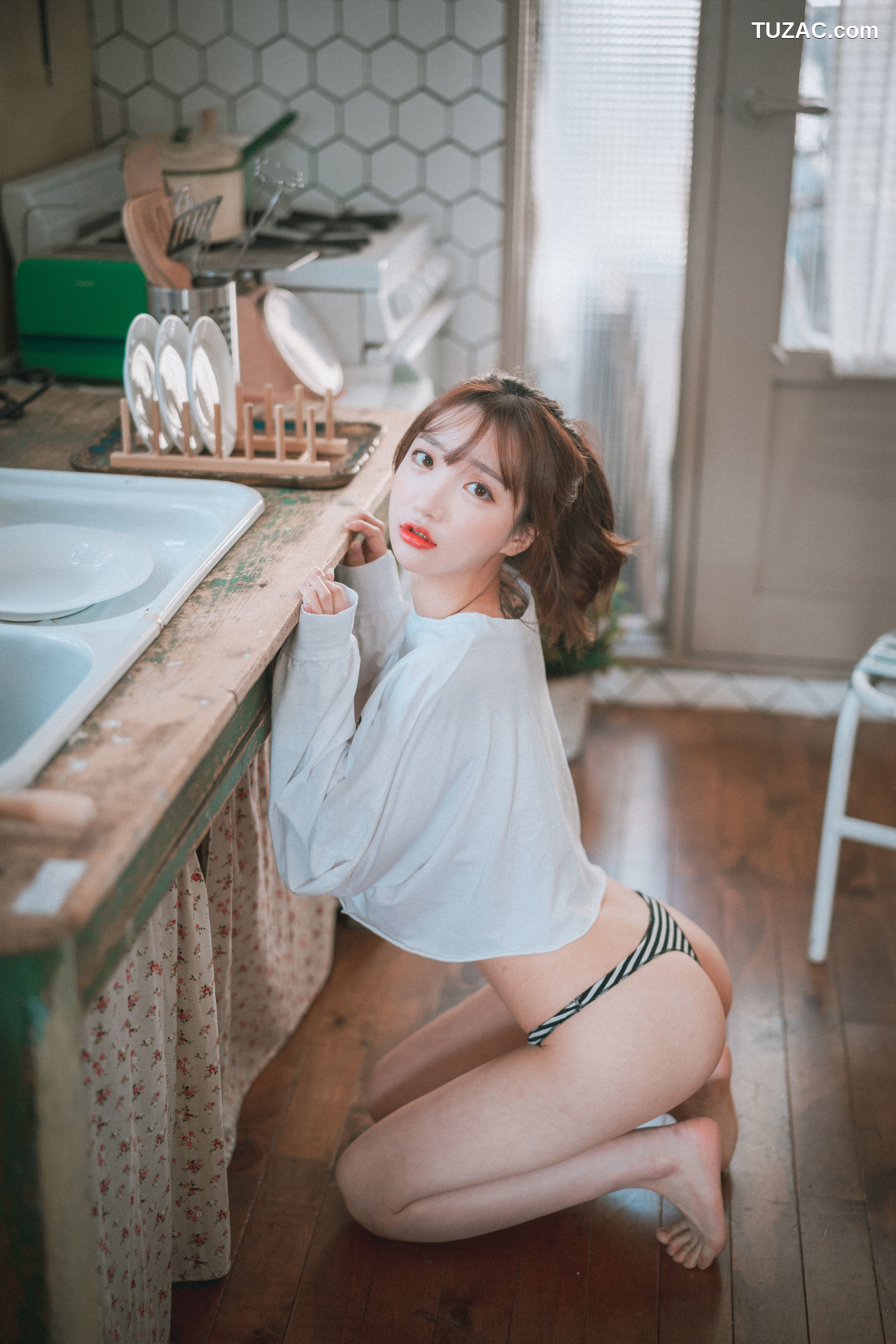 韩国美女-孙乐乐-Son-YeEun-在伊甸园的假期-Holidays-in-Eden