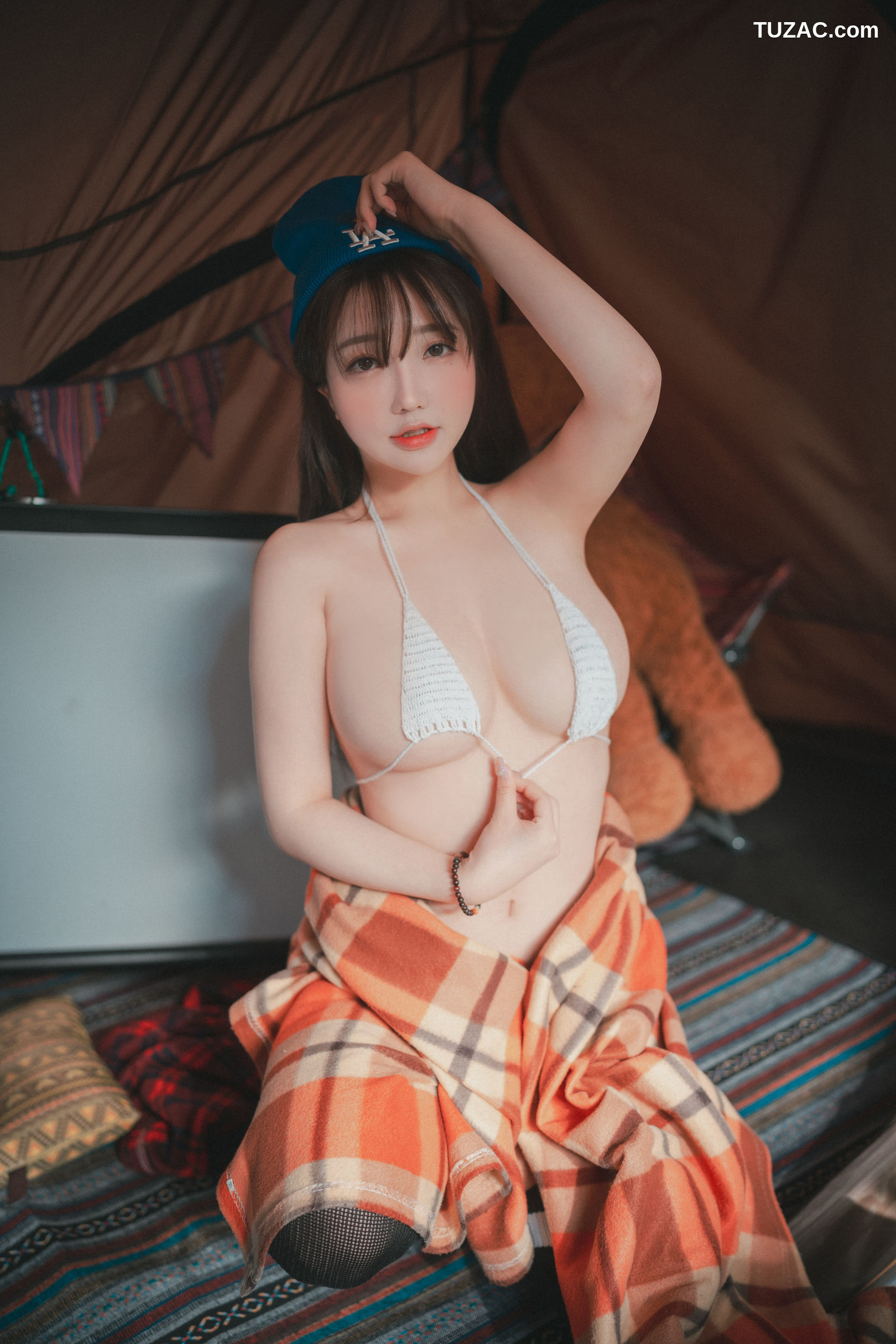 韩国美女-孙乐乐-Son-YeEun-浪漫冬季露营-Romantic-Winter-Glamping